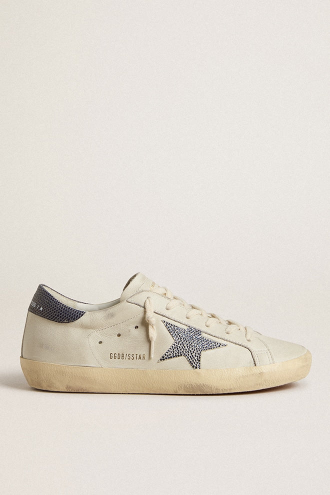 Golden Goose Super-Star  con Stella in Pelle Color Panna con Cristalli Swarovski e Talloncino in Pelle Blu con Stampa Lucertola