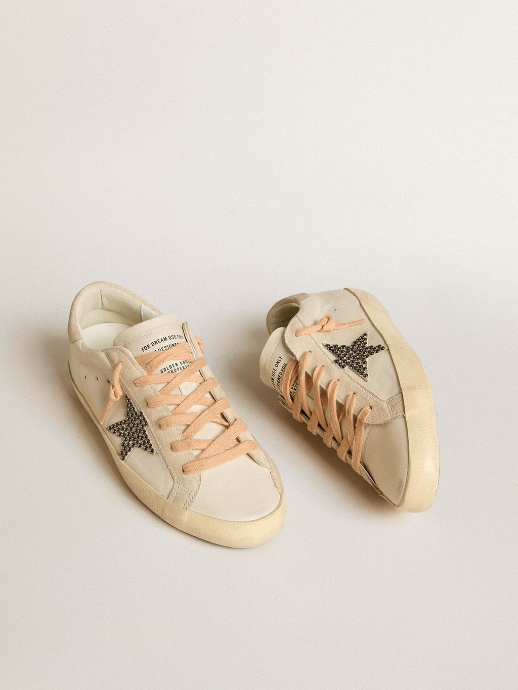 Golden Goose Super-Star Ltd in Pelle con Stella in Suede Beige con Borchie Swarovski
