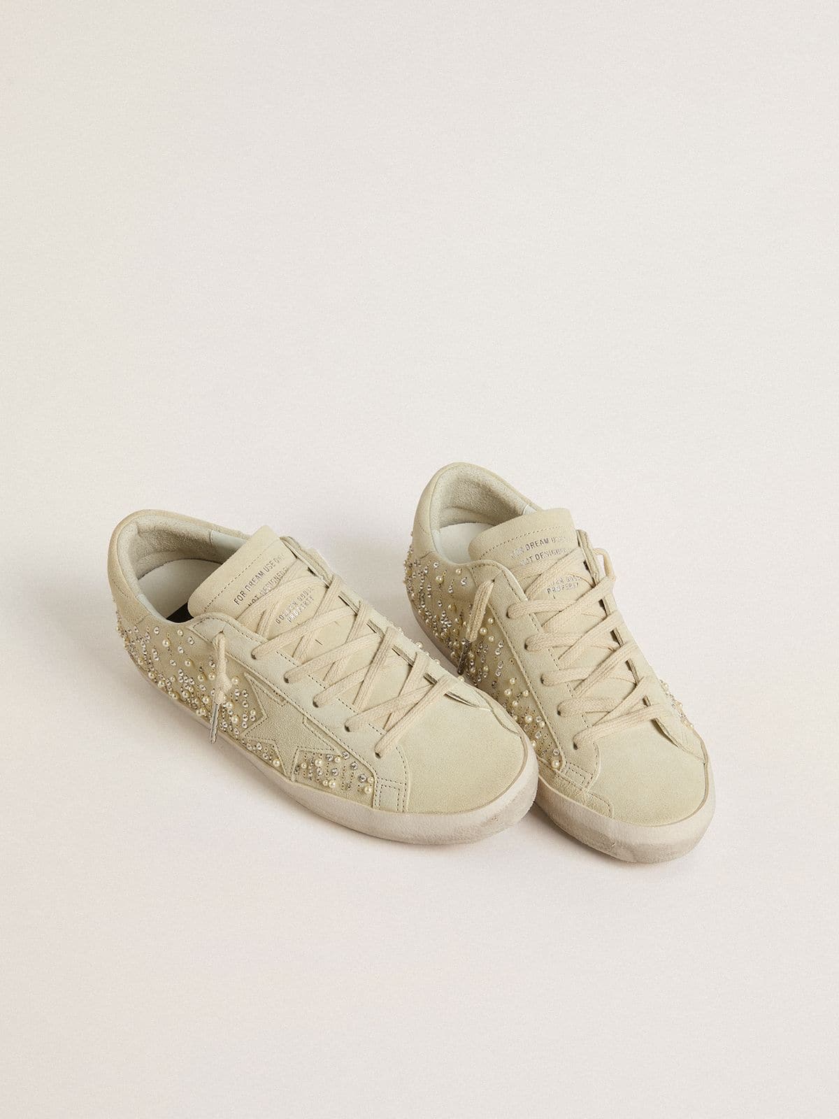 Golden Goose Super-Star Donna in Suede Beige con Perle e Cristalli Swarovski
