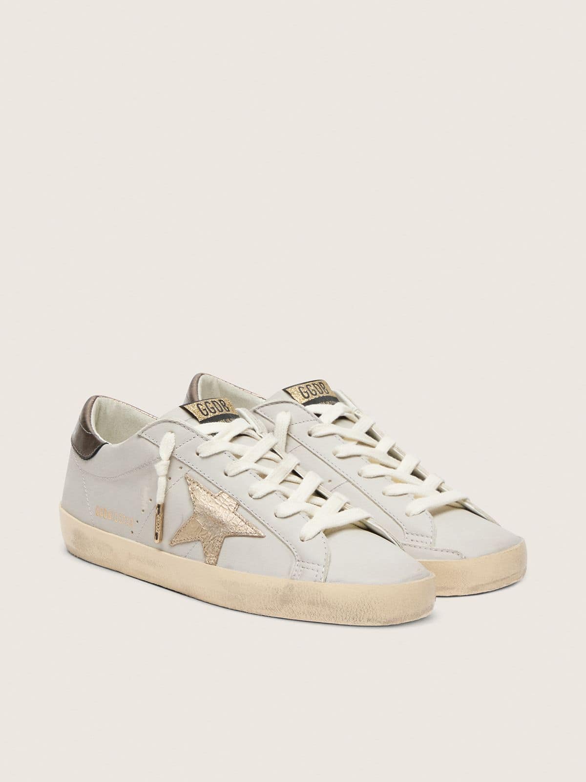 Golden Goose Super-Star con Stella in Pelle Crackl  e Talloncino in Pelle Laminata Metallico