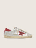 Golden Goose Super-Star Ltd Donna in Pelle Laminata Argento con Stella in Suede Rosso