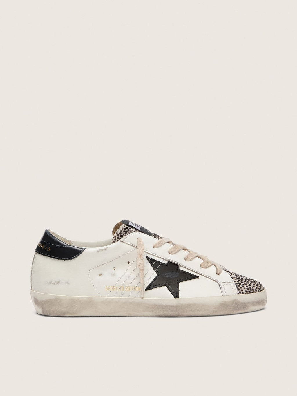 Golden Goose Super-Star Ltd Donna in Pelle Bianca con Stella Nera e Dettagli Cavallino