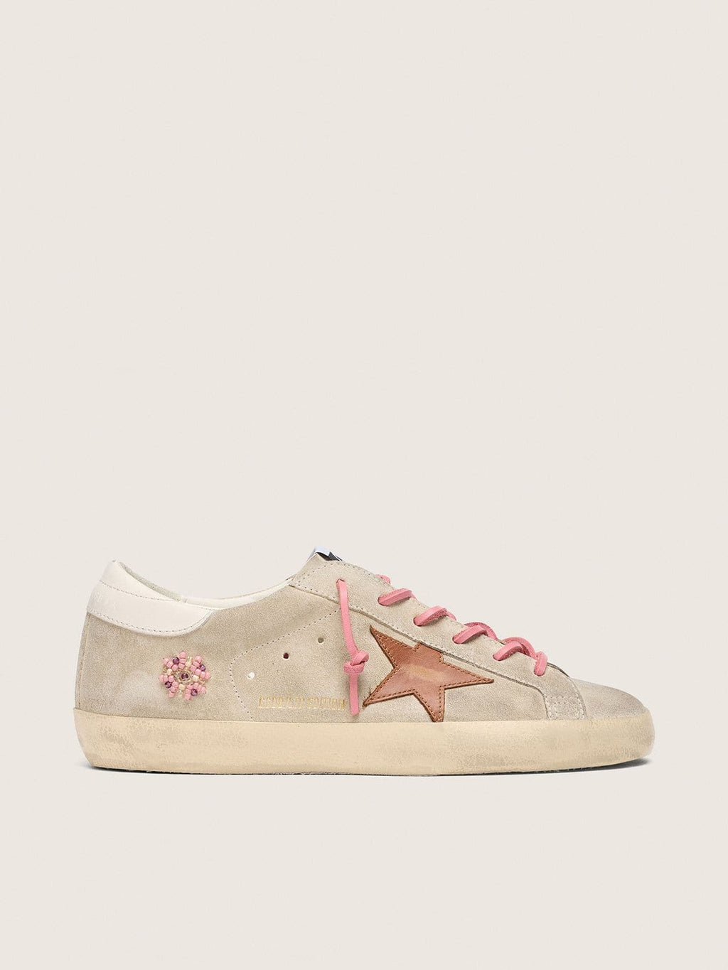 Golden Goose Super-Star Ltd Donna in Suede Color Perla con Stella Color Mattone e Ricamo
