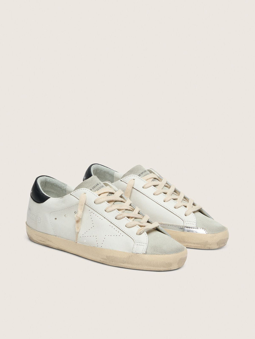Golden Goose Super-Star Donna in Pelle Bianca con Stella Traforata
