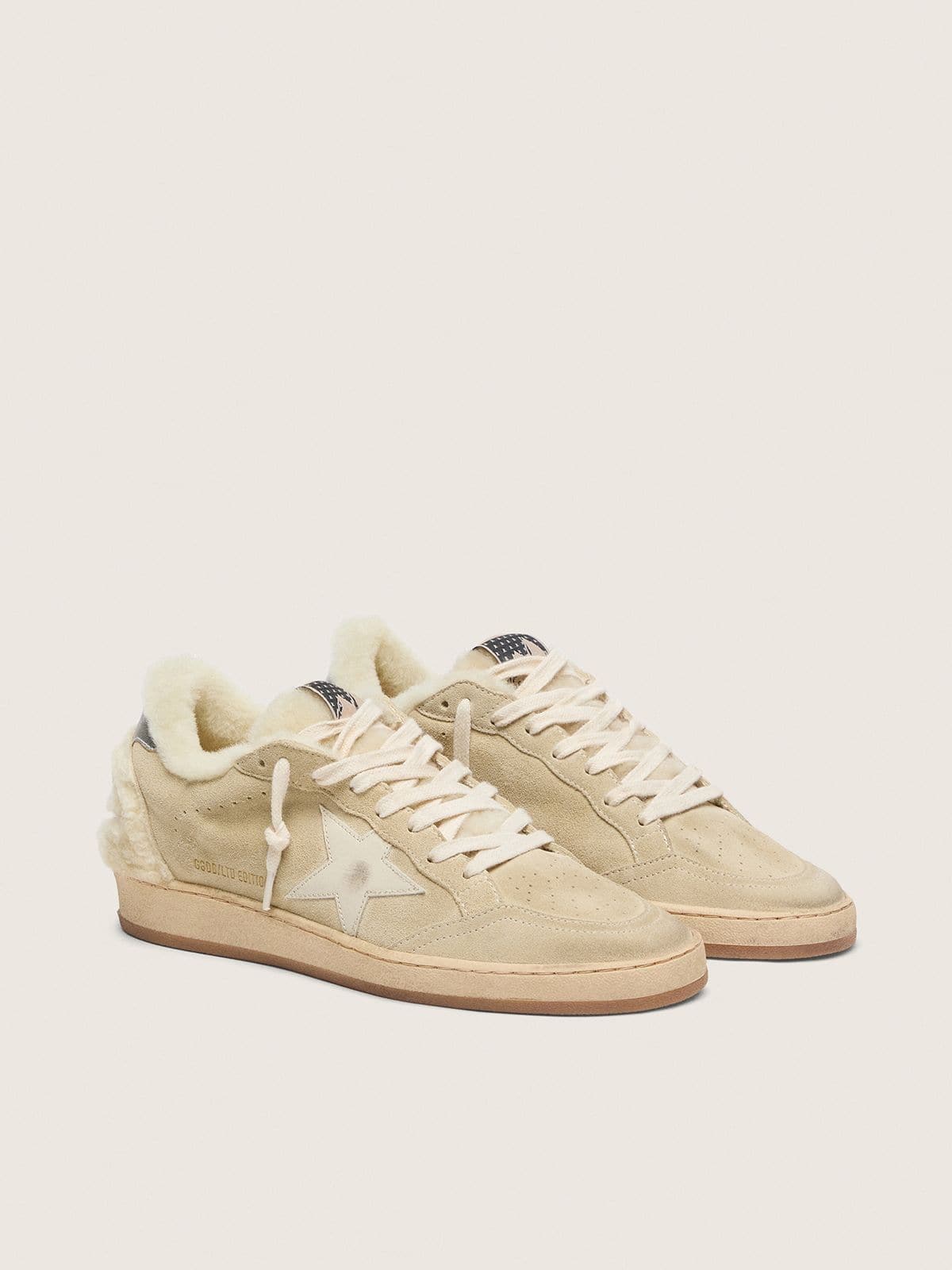Golden Goose Ball Star  Donna in Suede e Shearling con Stella in Pelle Verniciata Bianca