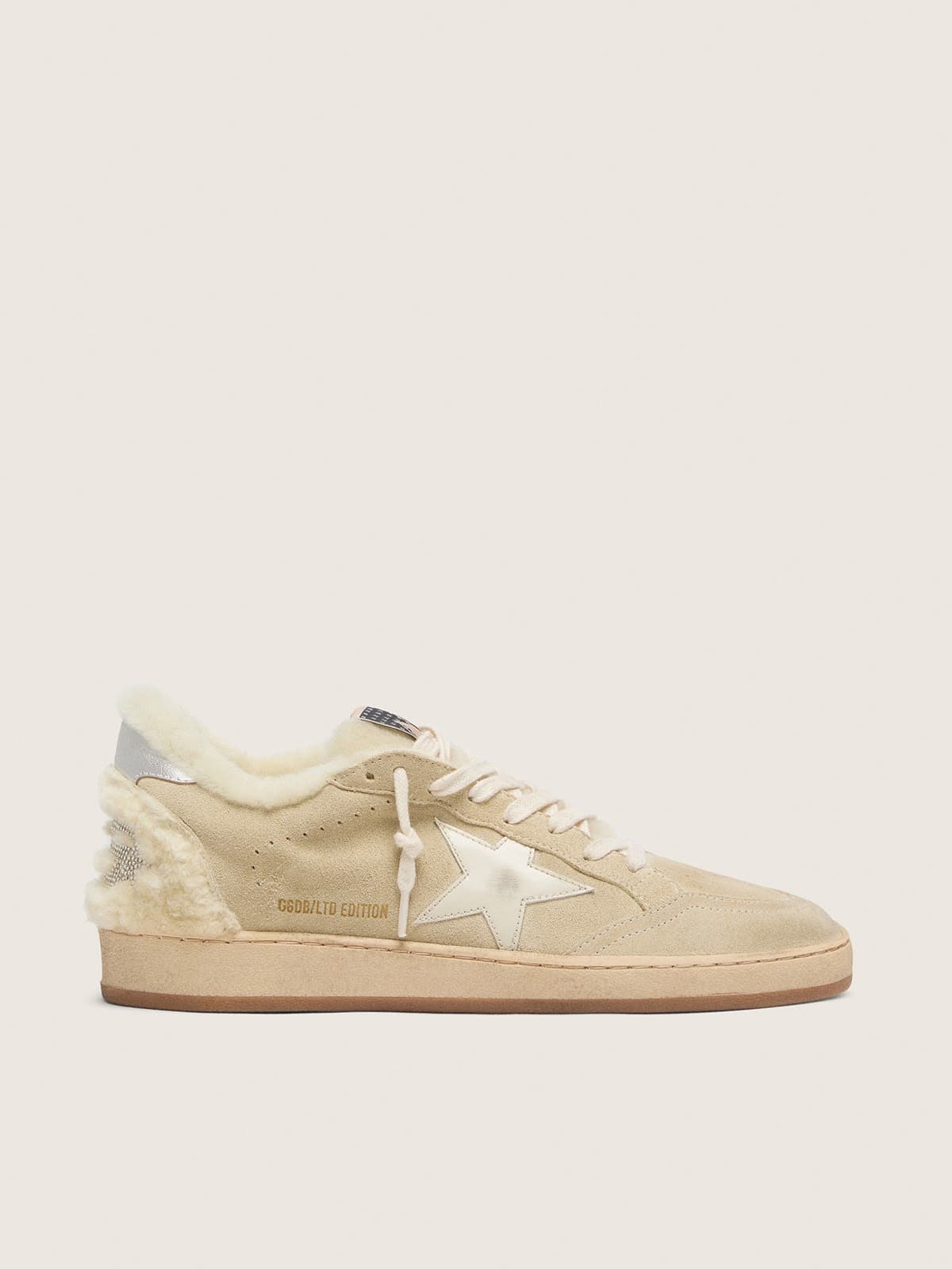 Golden Goose Ball Star  Donna in Suede e Shearling con Stella in Pelle Verniciata Bianca