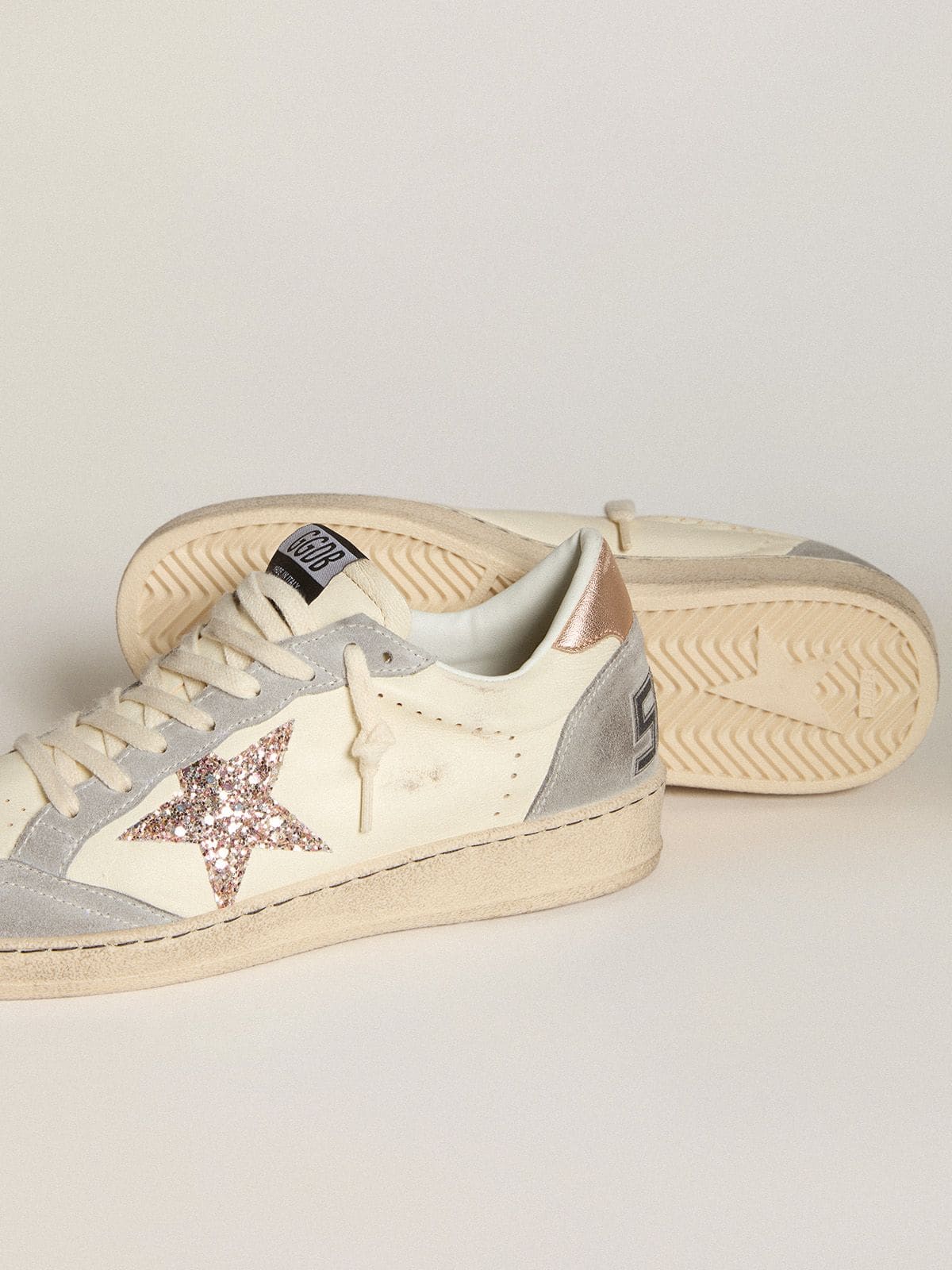 Golden Goose Ball Star in Nappa con Stella in Glitter e Talloncino Laminato