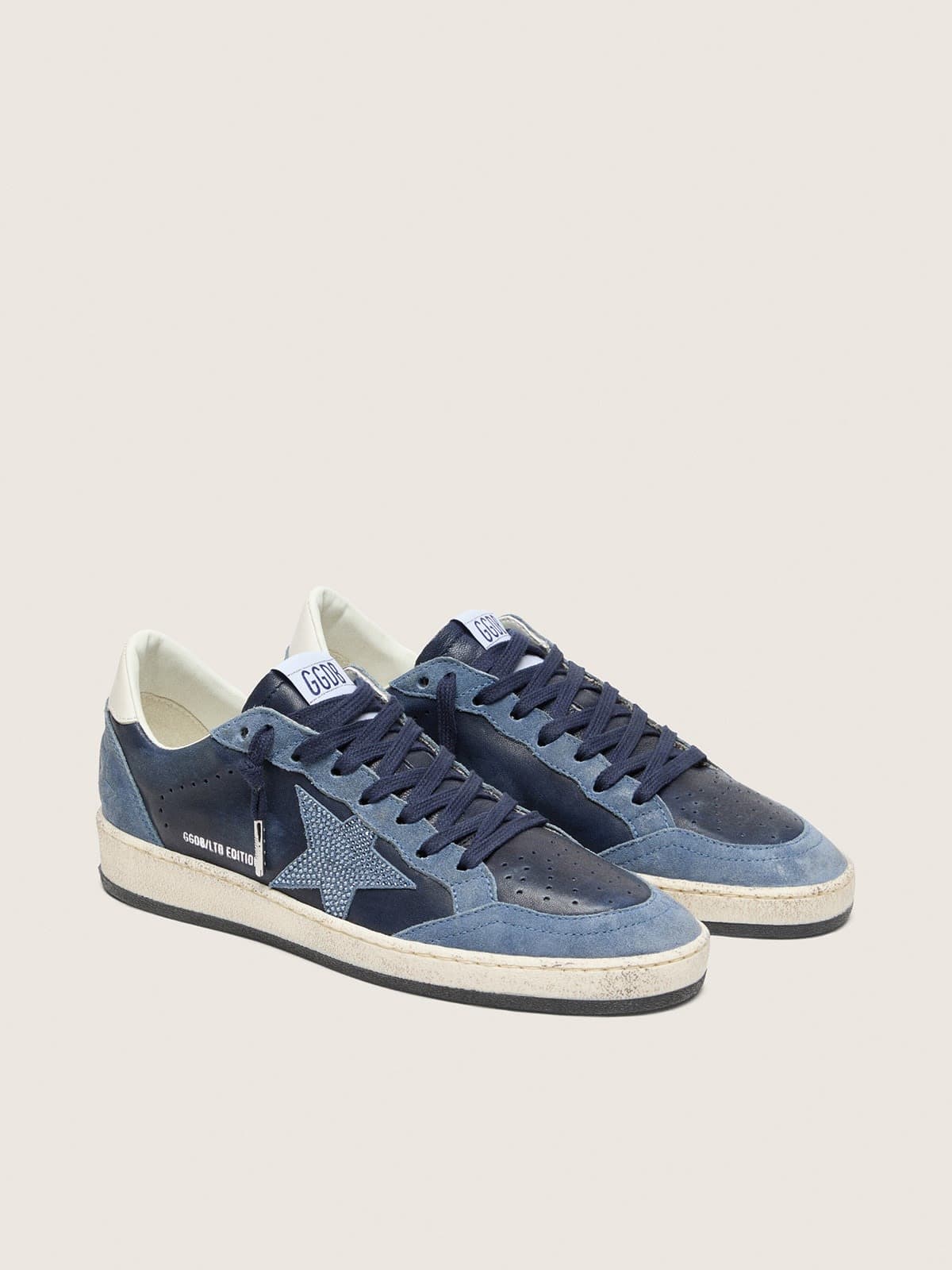 Golden Goose Ball Star Ltd Donna in Pelle Blu Scuro con Stella in Cristalli Swarovski Azzurri e Inserti in Suede
