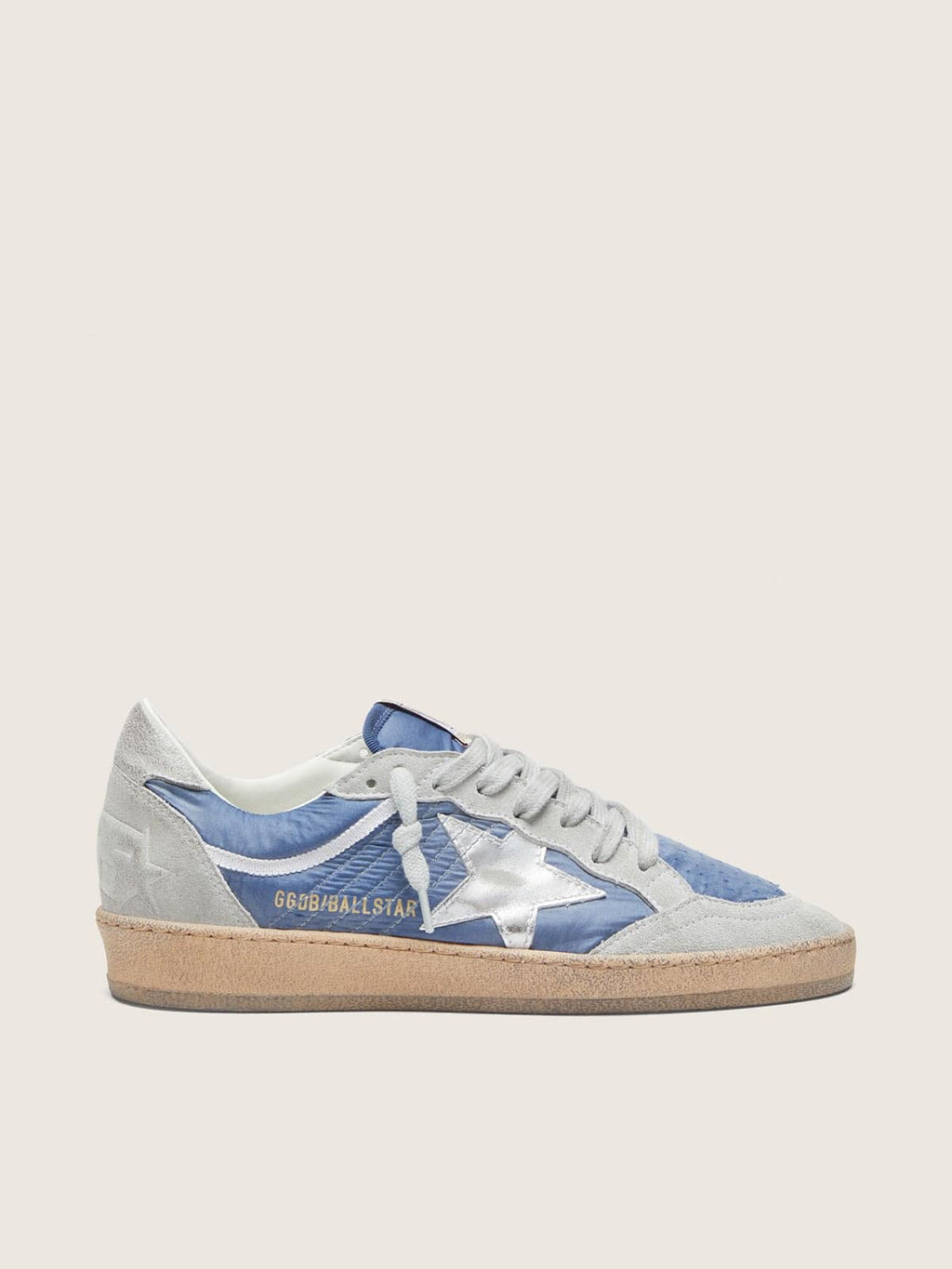 Golden Goose Ball Star Donna in Nylon Blu Denim con Inserti in Suede Grigio Chiaro e Stella in Pelle Laminata Argento