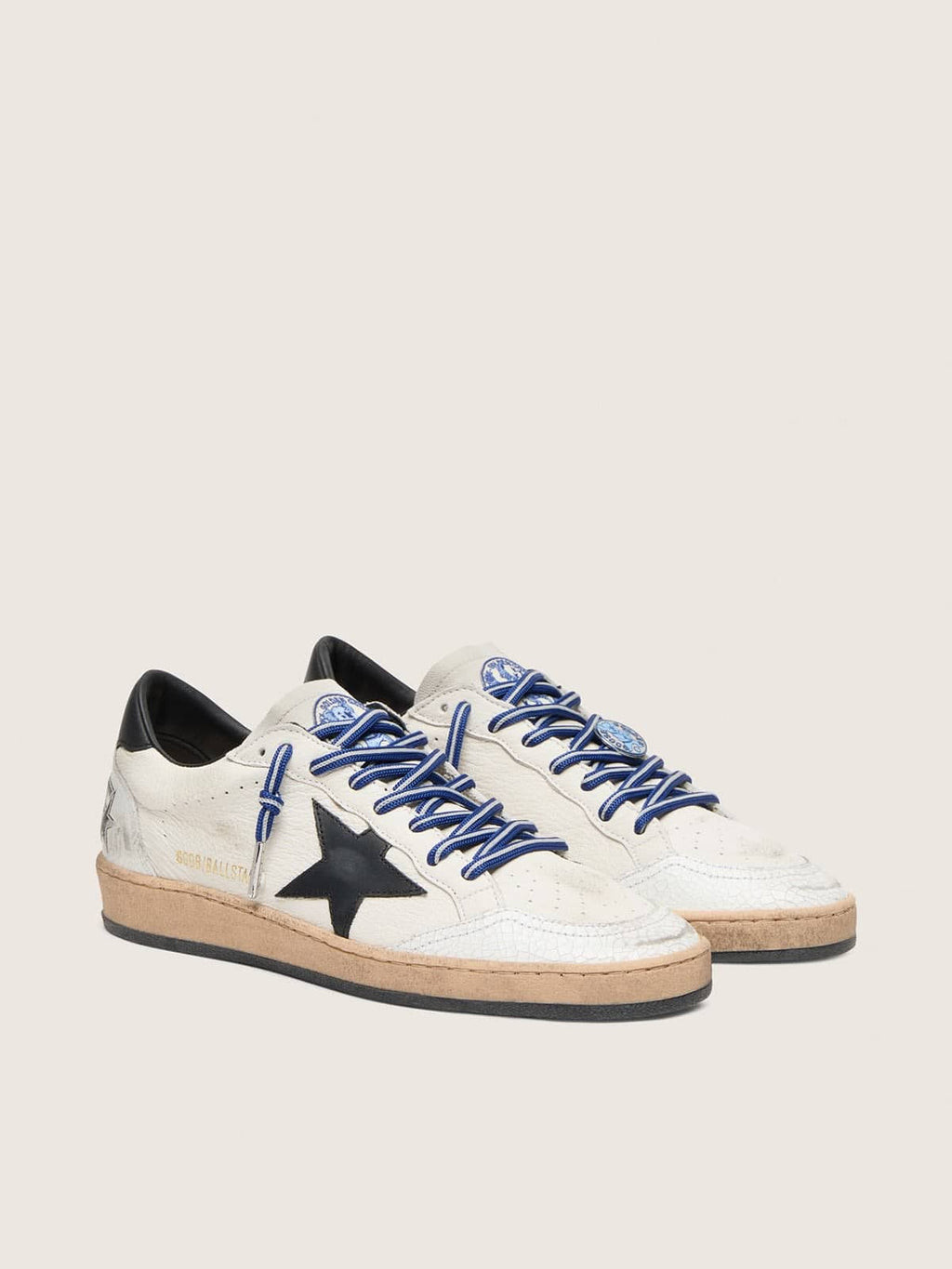 Golden Goose Ball Star Donna Ltd in Nappa Bianca con Stella e Talloncino in Pelle Nera