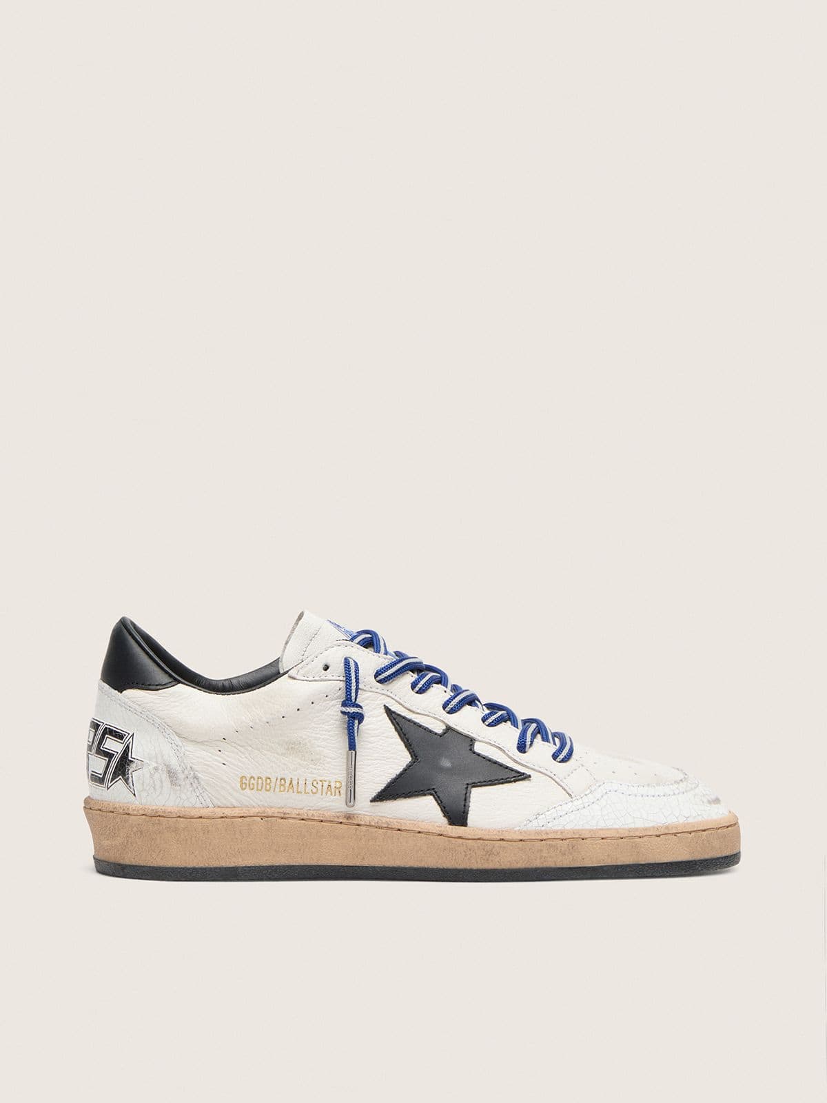 Golden Goose Ball Star Donna Ltd in Nappa Bianca con Stella e Talloncino in Pelle Nera