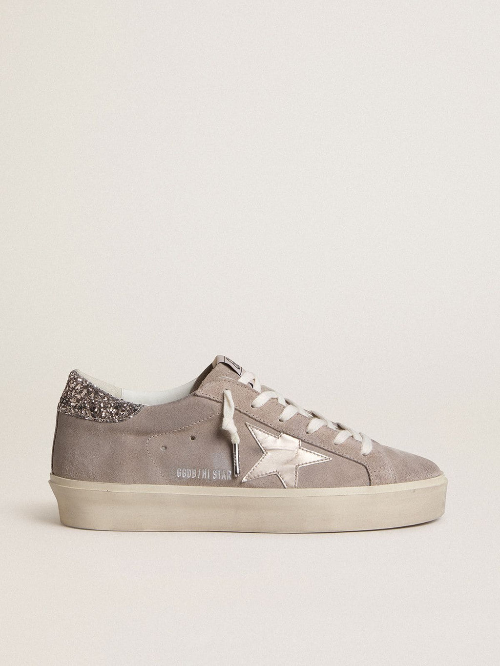 Golden Goose Hi Star Donna in Suede Beige con Stella in Pelle Laminata e Talloncino in Glitter