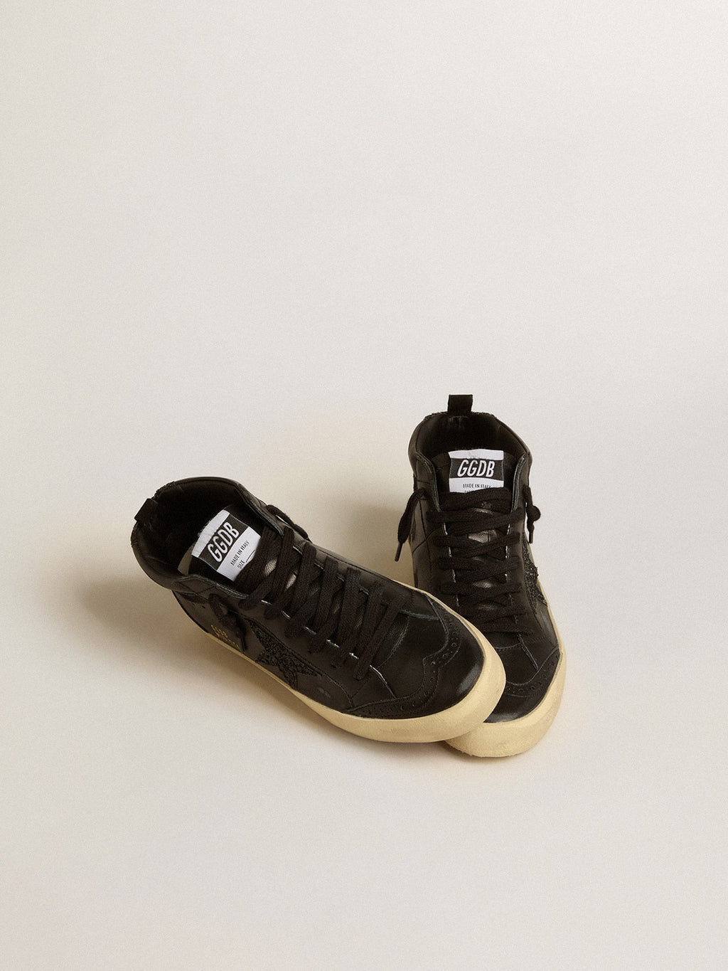Golden Goose Mid Star Donna in Nappa Nera con Stella in Glitter Neri e Virgola in Suede