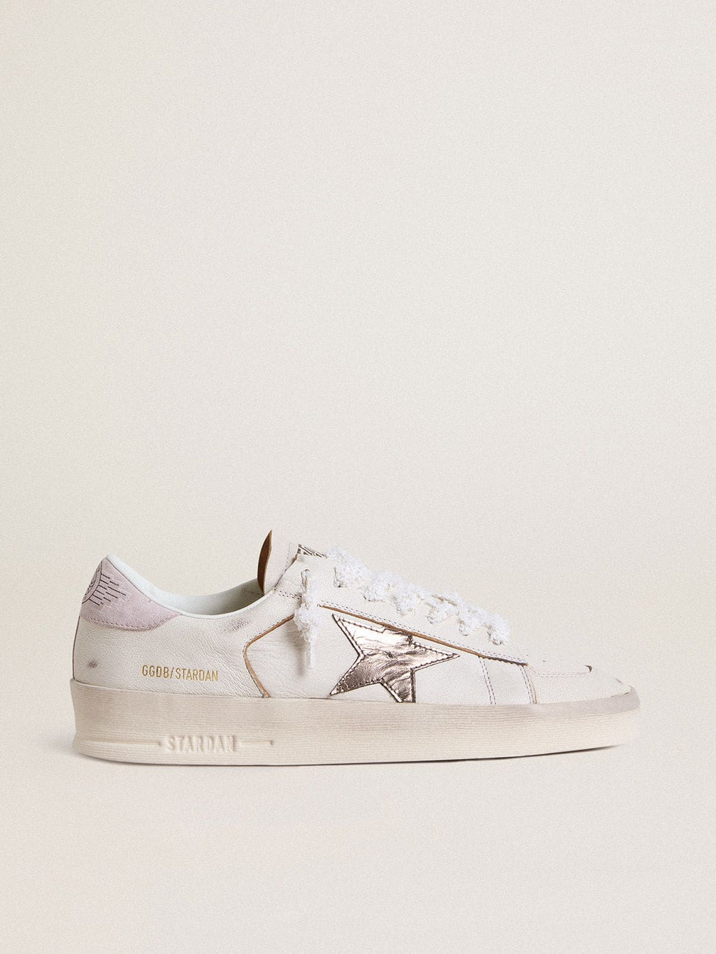 Golden Goose Stardan in Nappa con Stella in Pelle Laminata Argento e Talloncino in Suede Rosa