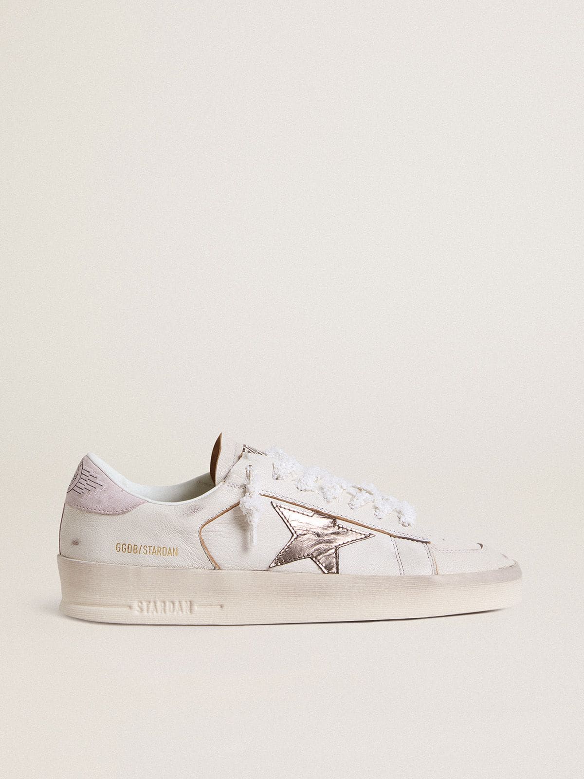 Golden Goose Stardan in Nappa con Stella in Pelle Laminata Argento e Talloncino in Suede Rosa