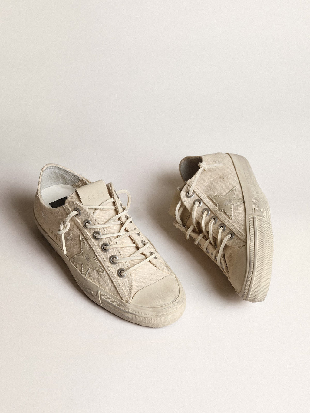 Golden Goose V Star in Canvas Color Bianco Panna con Stella in Pelle Color Bianco Latte