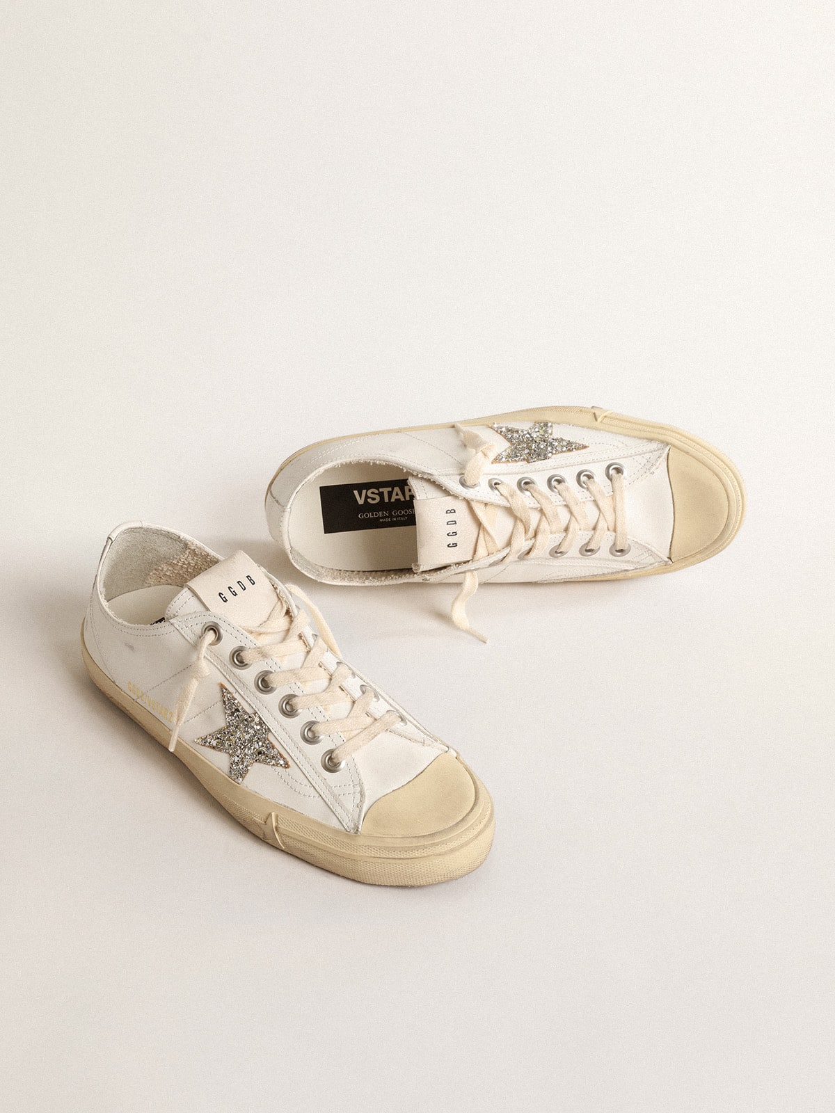 Golden Goose V Star in Pelle Bianca con Stella in Glitter Color Platino