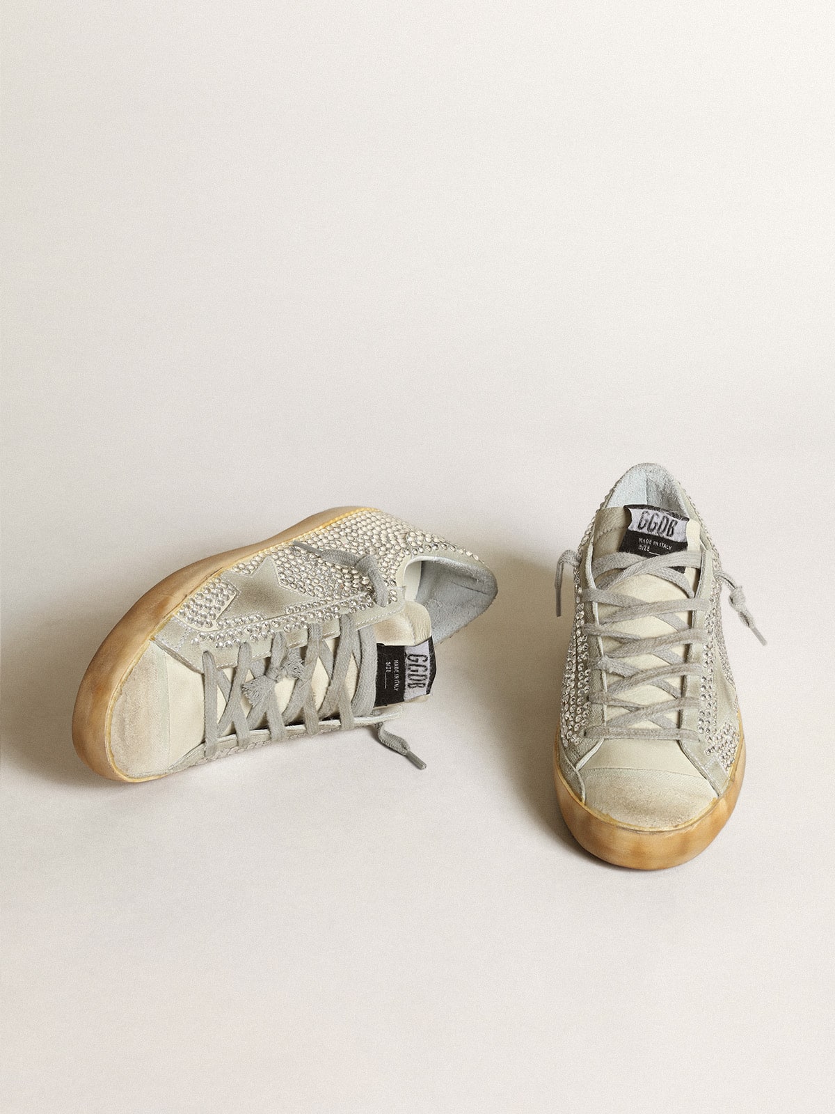 Golden Goose Super-Star Donna in Nabuk Bianco Vissuto e Cristalli Swarovski