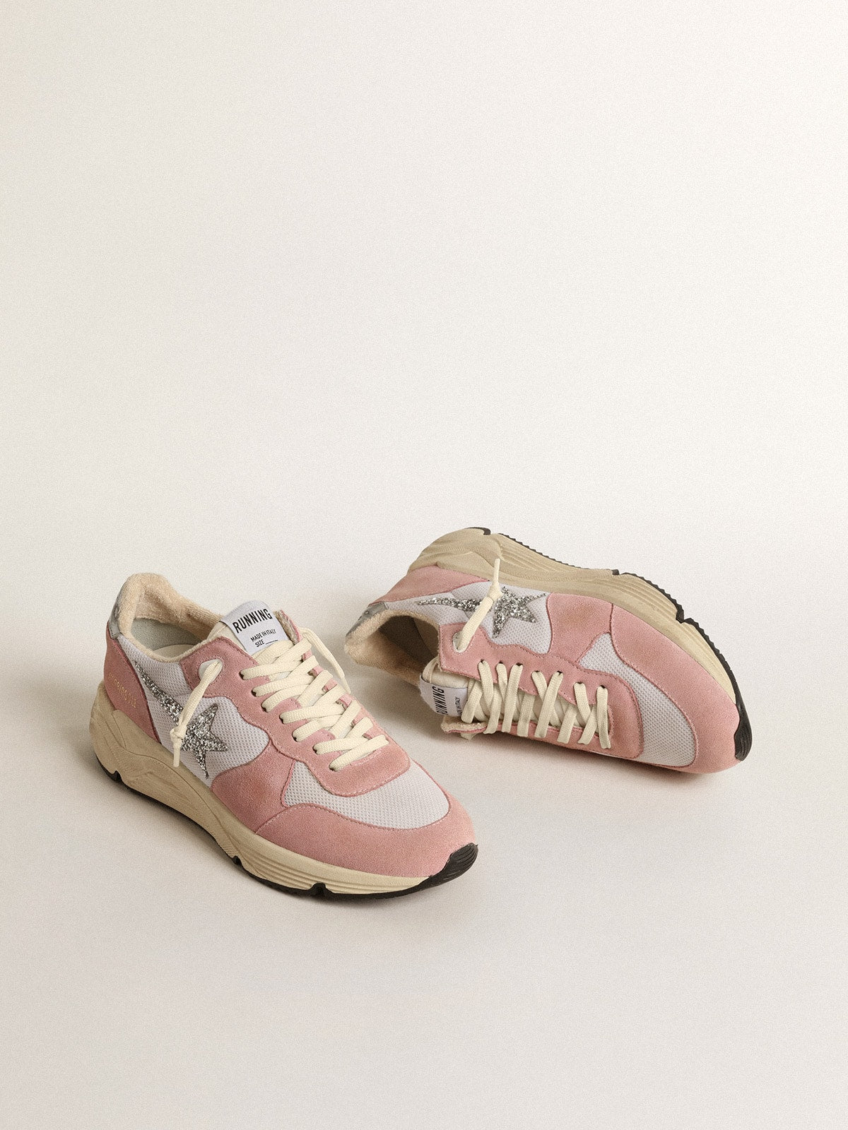 Golden Goose Running Sole Donna in Rete Grigia e Suede con Stella in Glitter Argento