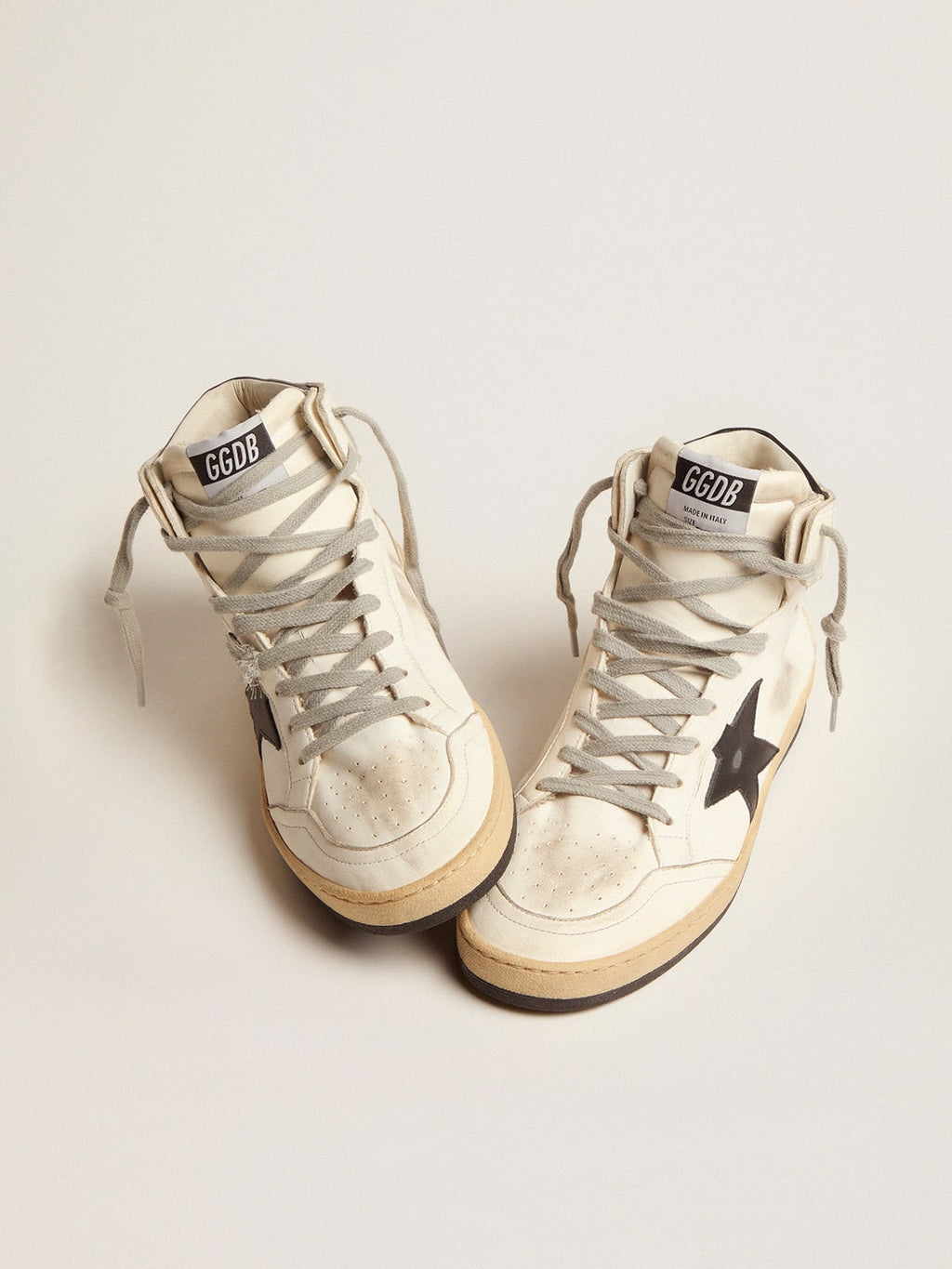 Golden Goose Sky Star Donna con Firma Sulla Caviglia e Inserti Neri