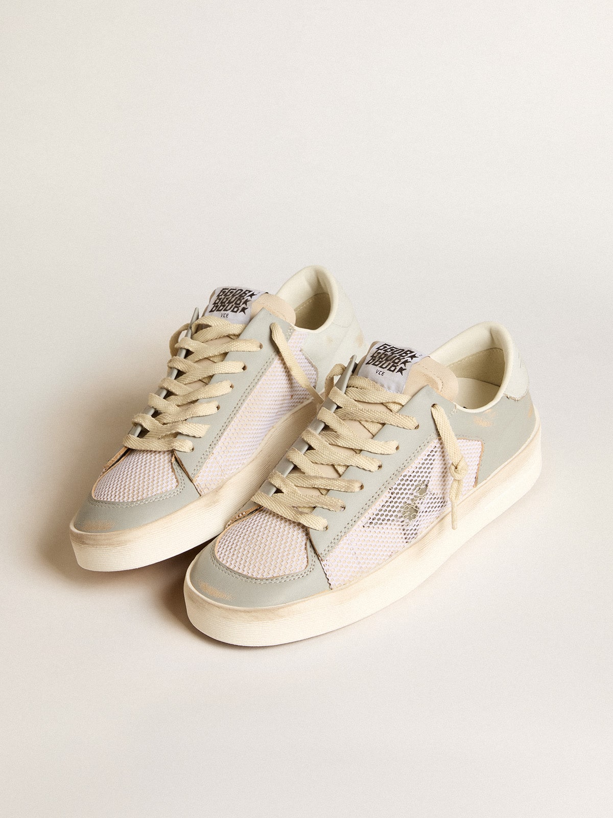 Golden Goose Stardan in Nappa Grigia e Rete Bianca con Stella in Pelle Grigia