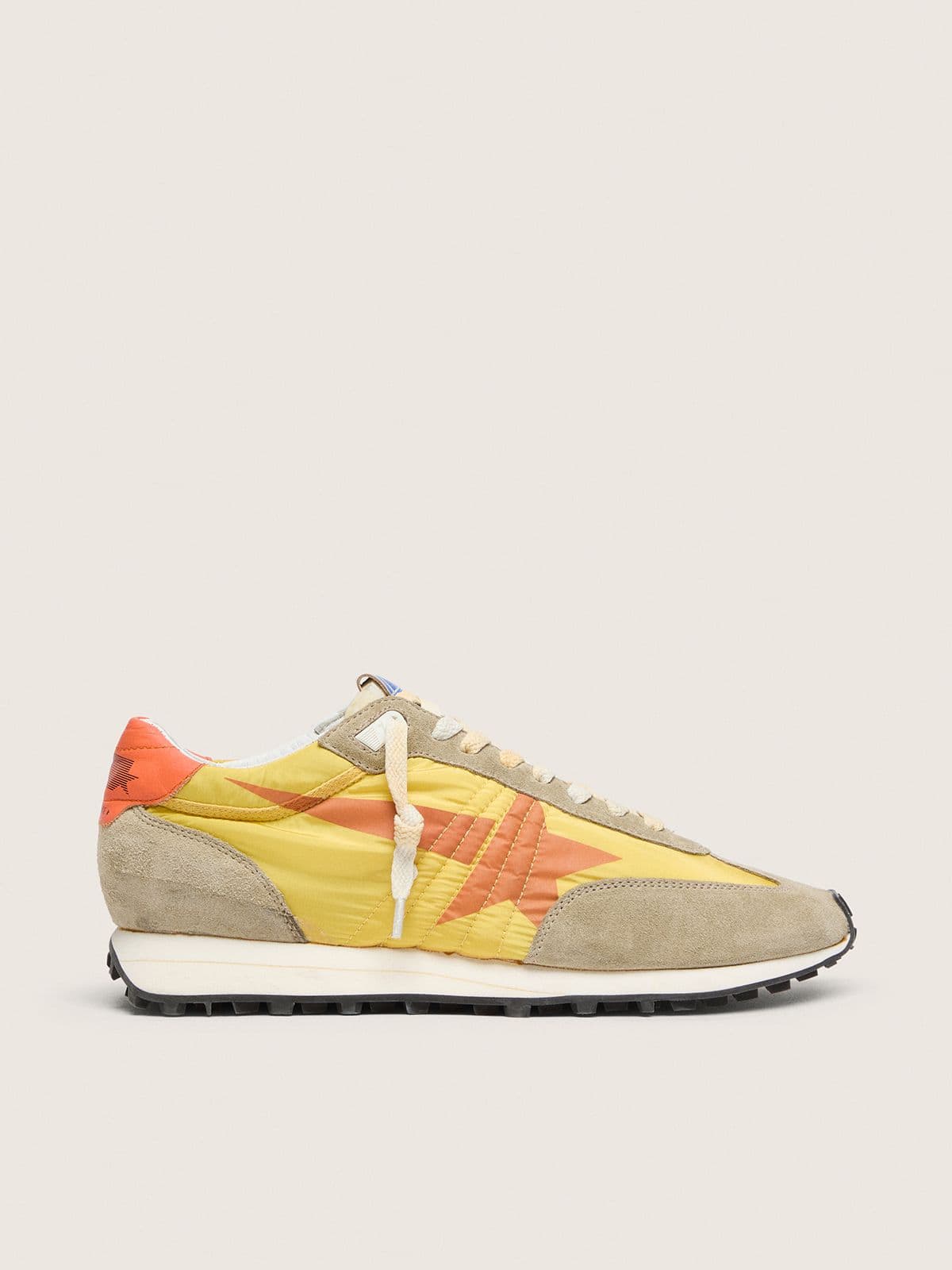 Golden Goose Marathon Donna con Tomaia in Nylon di Colore Giallo e Stella Arancione
