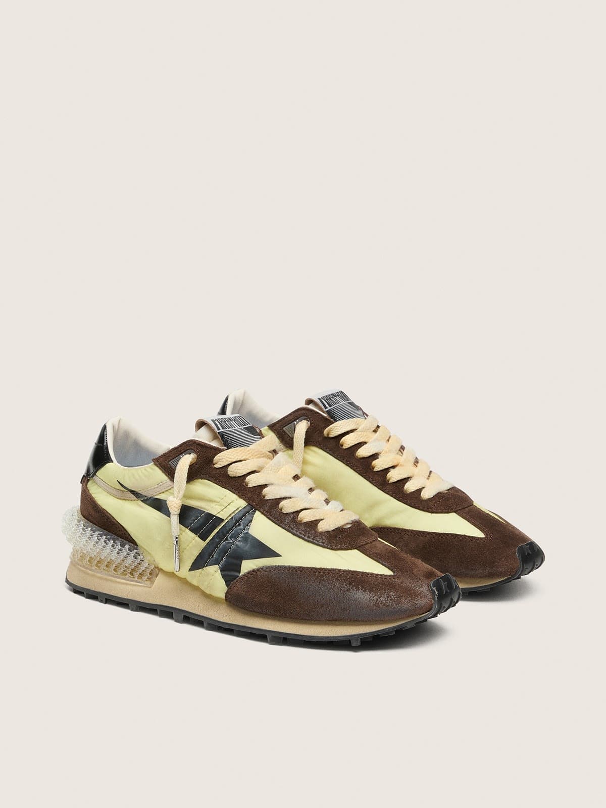 Golden Goose Marathon Donna in Nylon Giallo Lime  con Stella Nera e Inserti in Suede Marrone