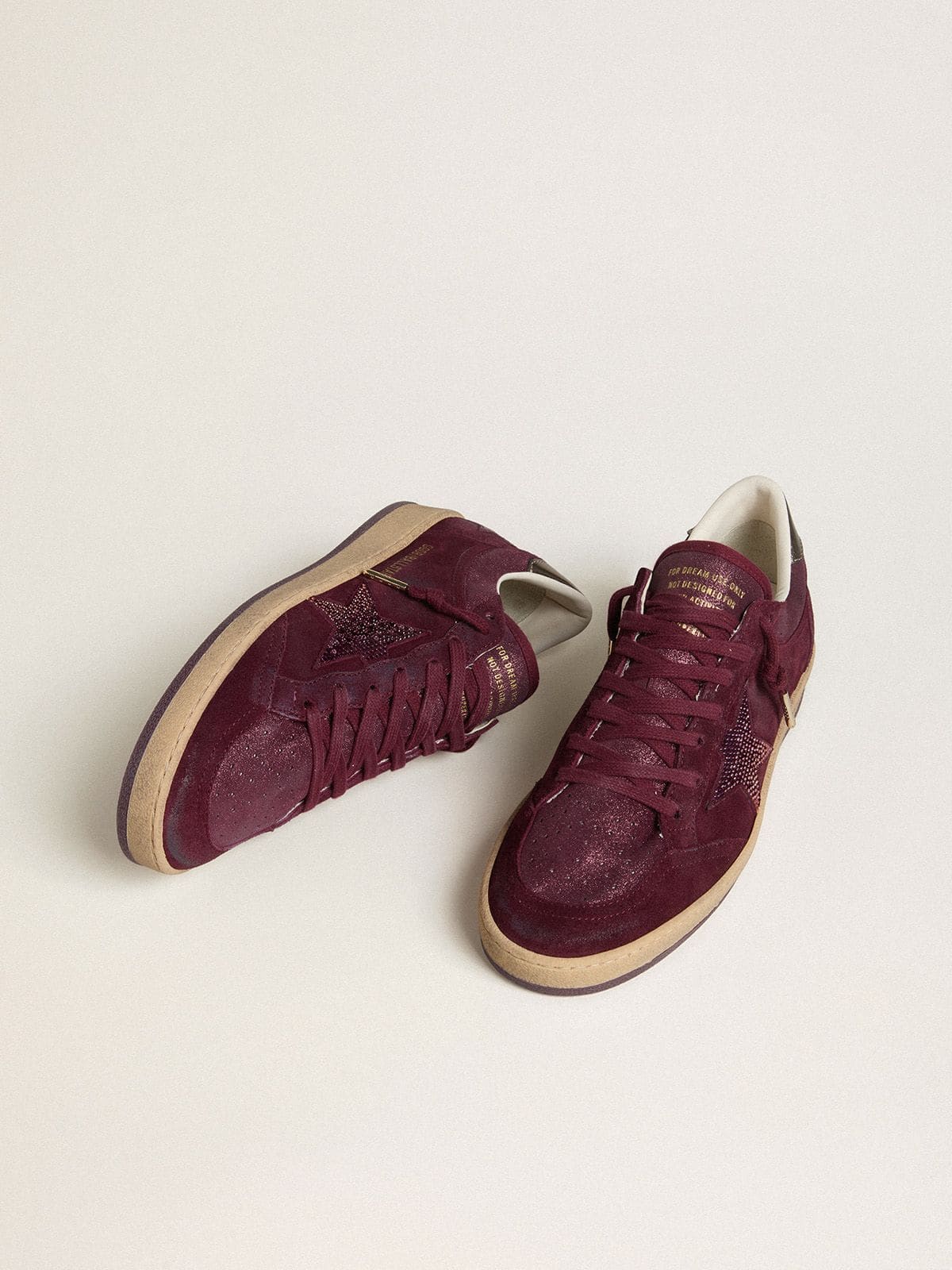 Golden Goose Ball Star Donna in Suede Bordeaux con Stella in Cristalli e Talloncino in Pelle Laminata