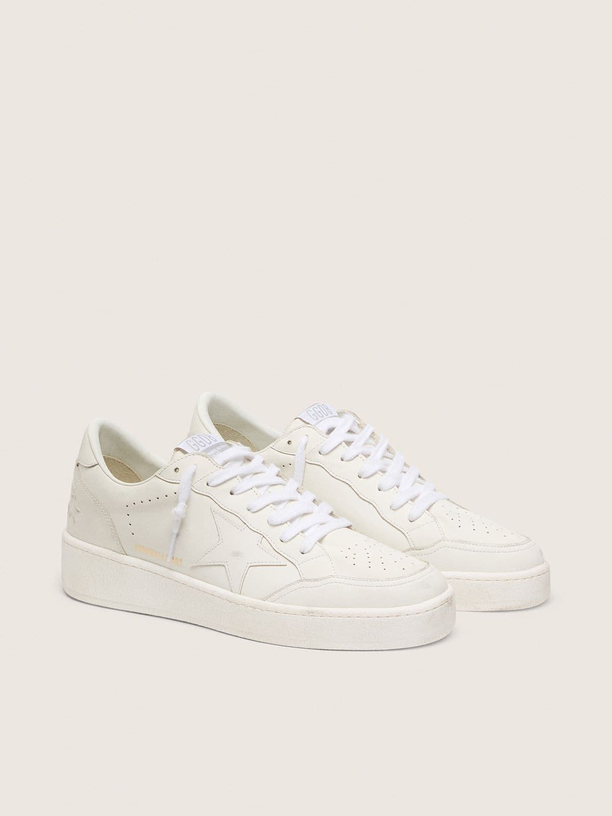Golden Goose Ball Star Donna con Stella e Talloncino in Pelle Bianca