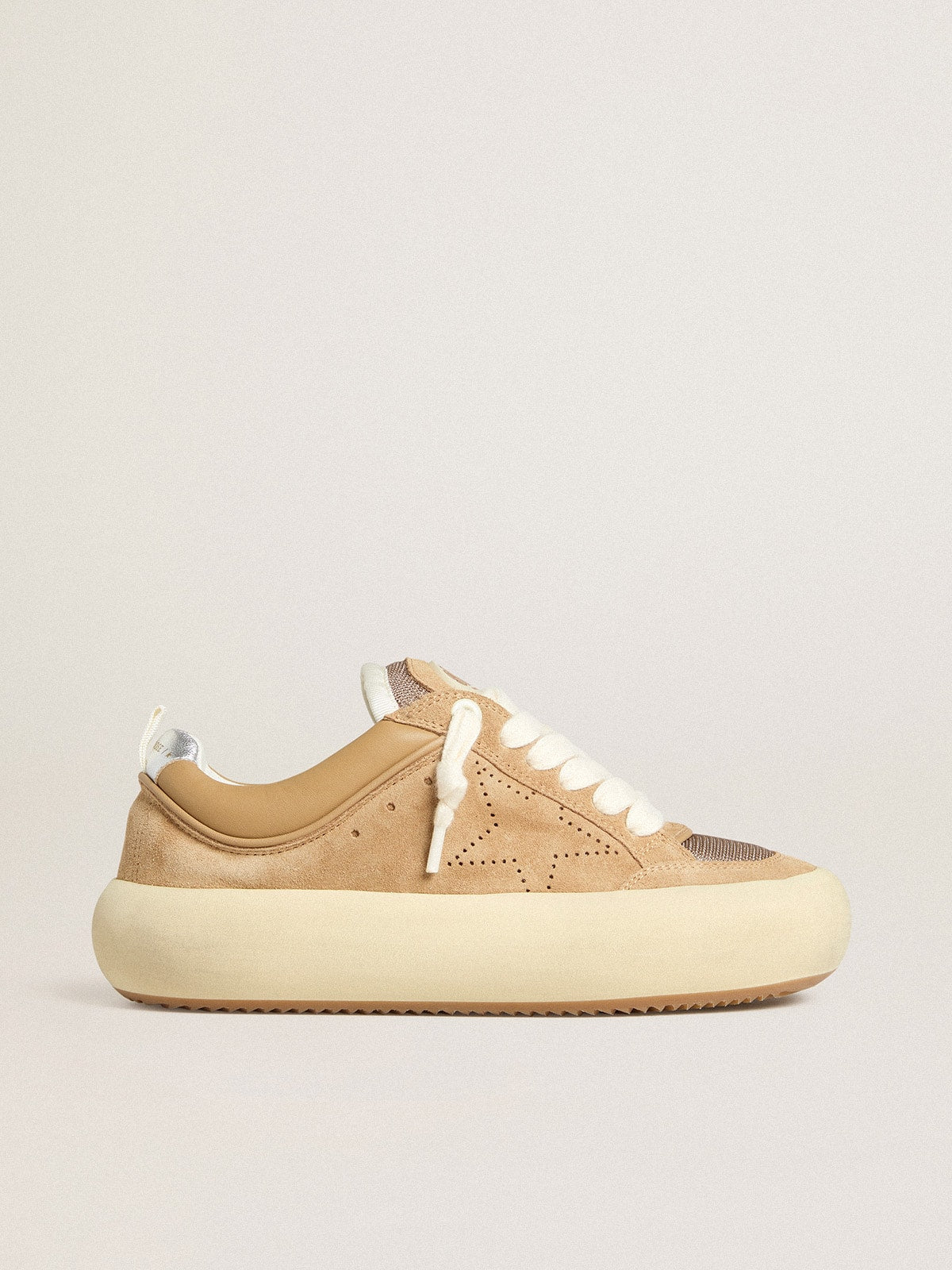 Golden Goose Space Star Cube Donna in Suede Tabacco con Stella Traforata