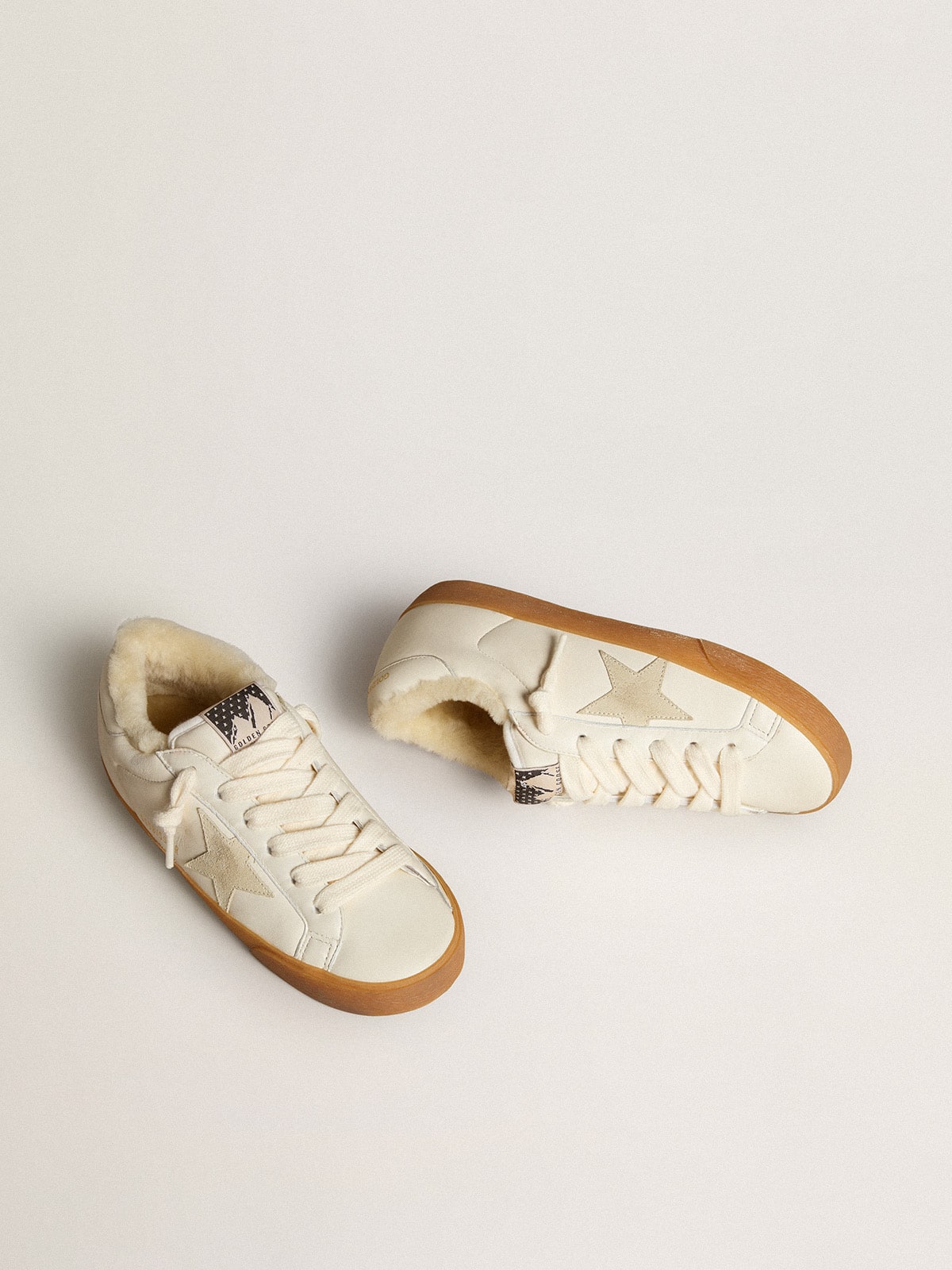 Golden Goose Super-Star in Nappa Bianca con Stella in Suede e Fodera in Shearling