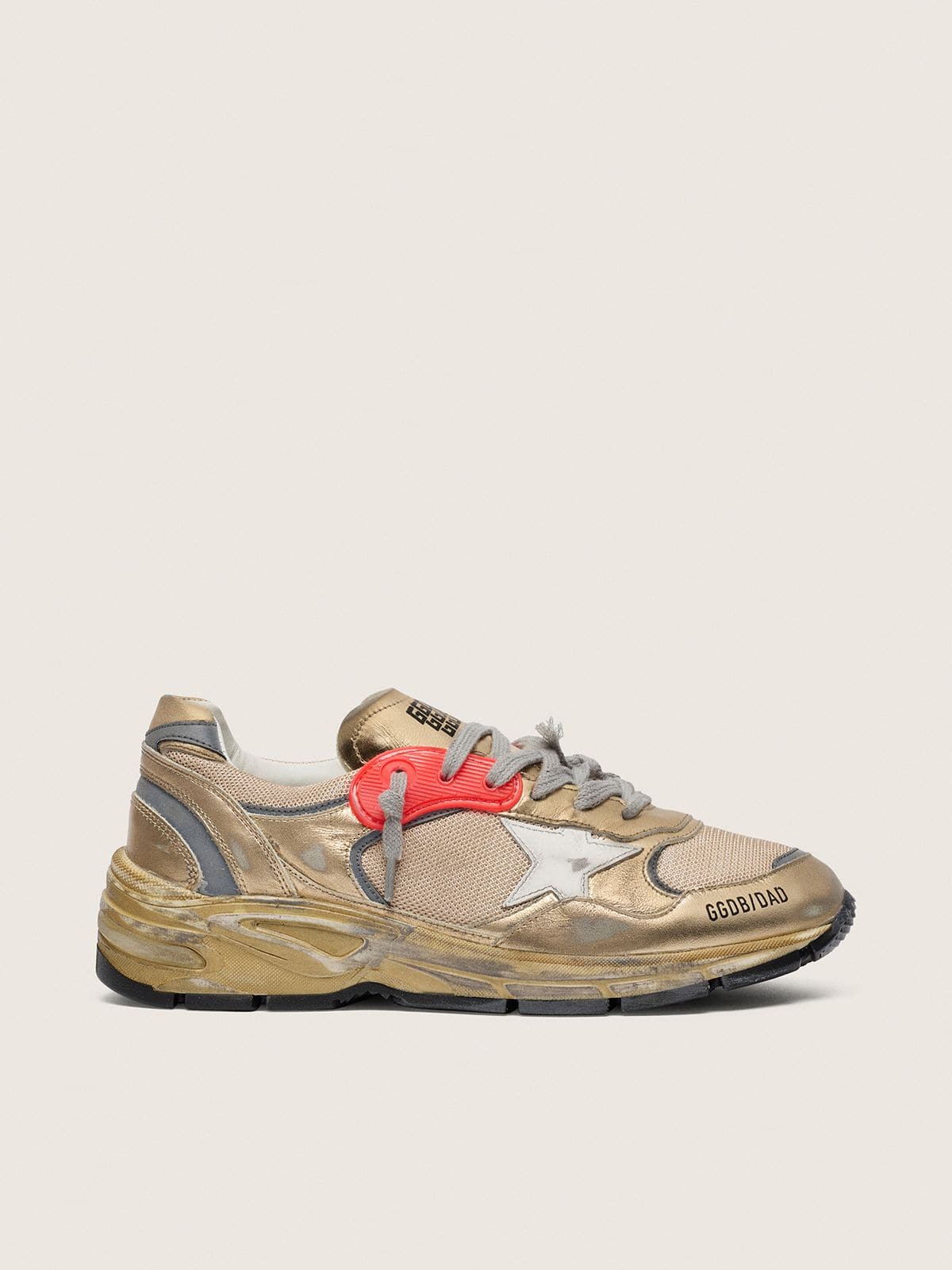 Golden Goose Dad Star Donna in Pelle Laminata Oro e Rete con Stella in Pelle Bianca e Talloncino in Pelle Oro