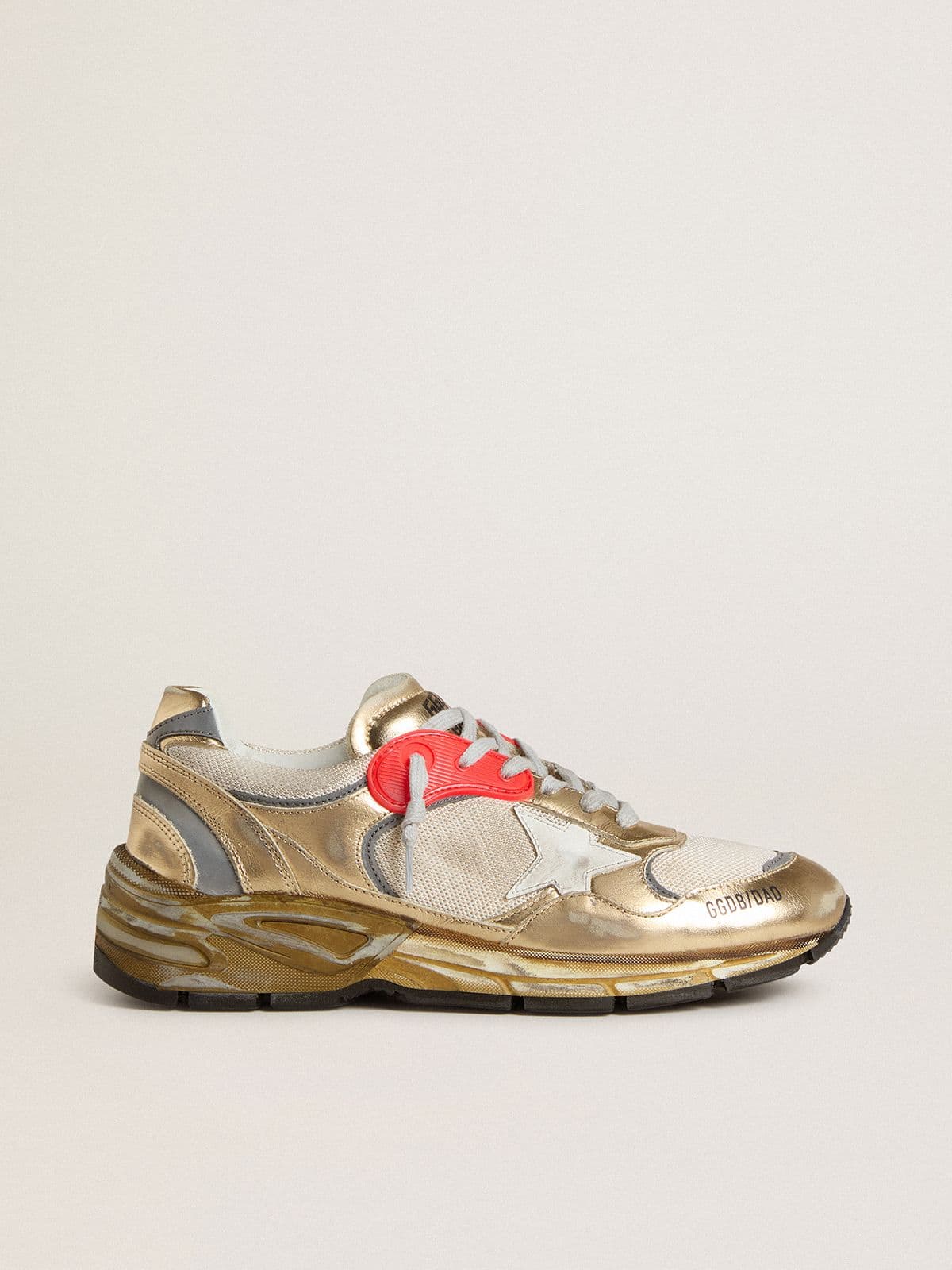 Golden Goose Dad Star Donna in Rete e Pelle Laminata Dorata con Stella in Pelle Bianca
