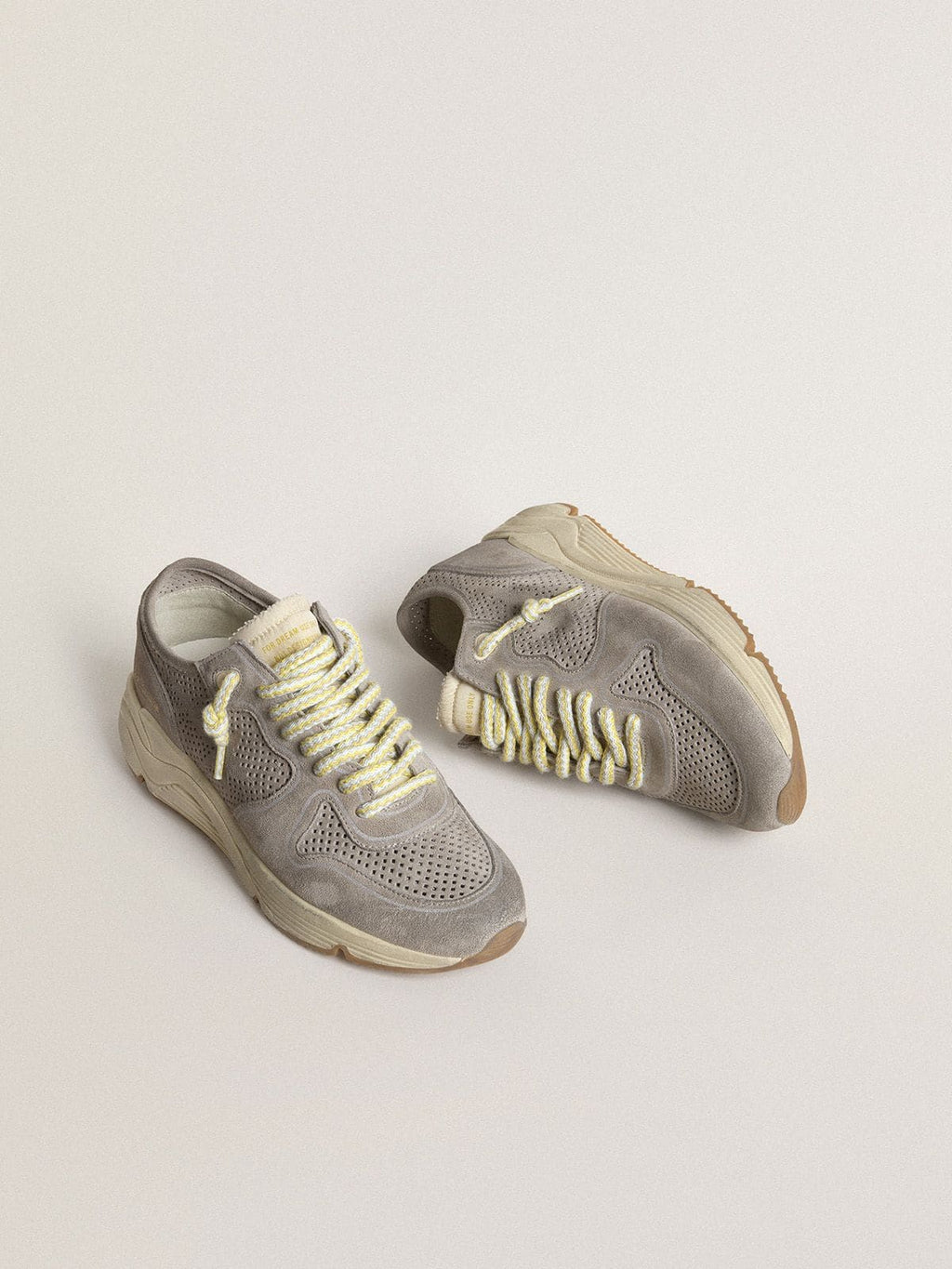Golden Goose Running Sole Donna in Suede Grigia con Stella e Talloncino in Suede Grigia