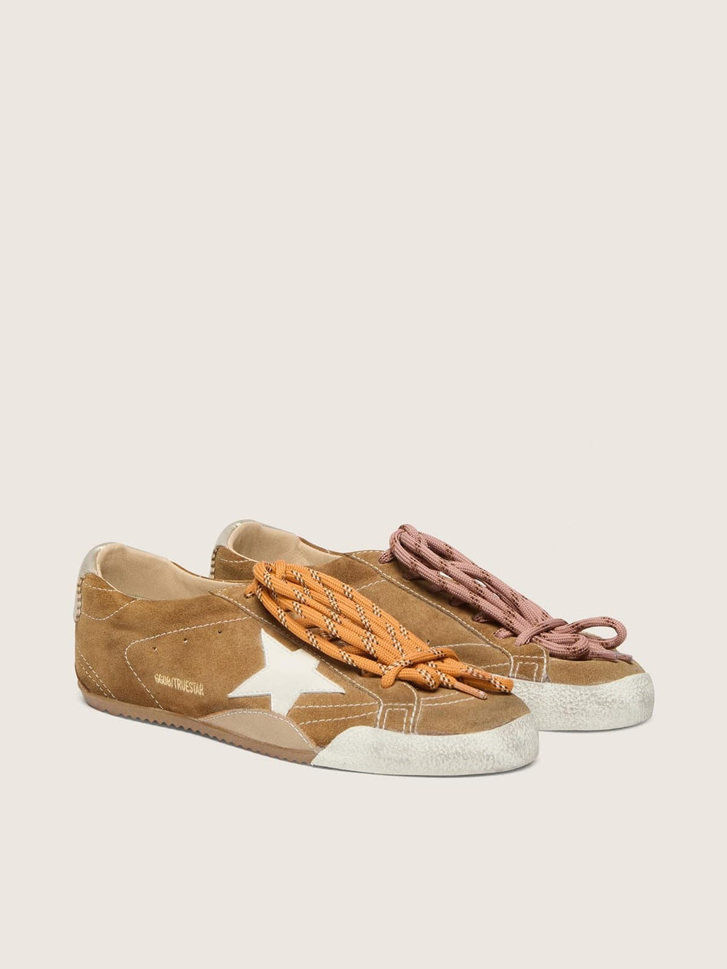 Golden Goose True-Star Donna in Suede Color Tabacco con Stella Bianca e Talloncino Platino