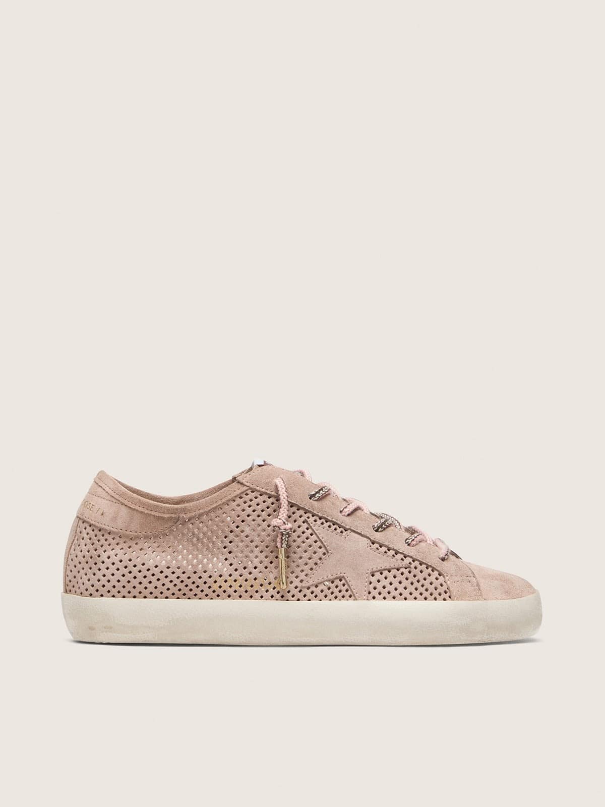 Golden Goose Super-Star Ltd Donna in Suede Traforato Rosa Cipria con Stella Ton Sur Ton
