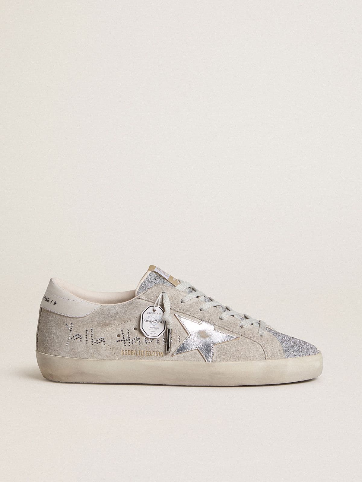 Golden Goose Super-Star Donna Ltd in Suede Grigio con Stella in Pelle Laminata e Linguetta in Cristalli Swarovski