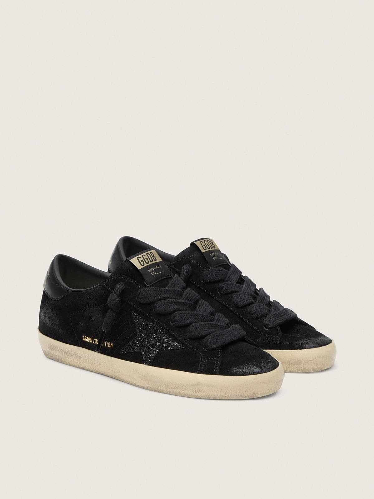 Golden Goose Super-Star Donna Ltd in Suede Nero con Stella in Glitter Neri e Talloncino in Pelle Nera