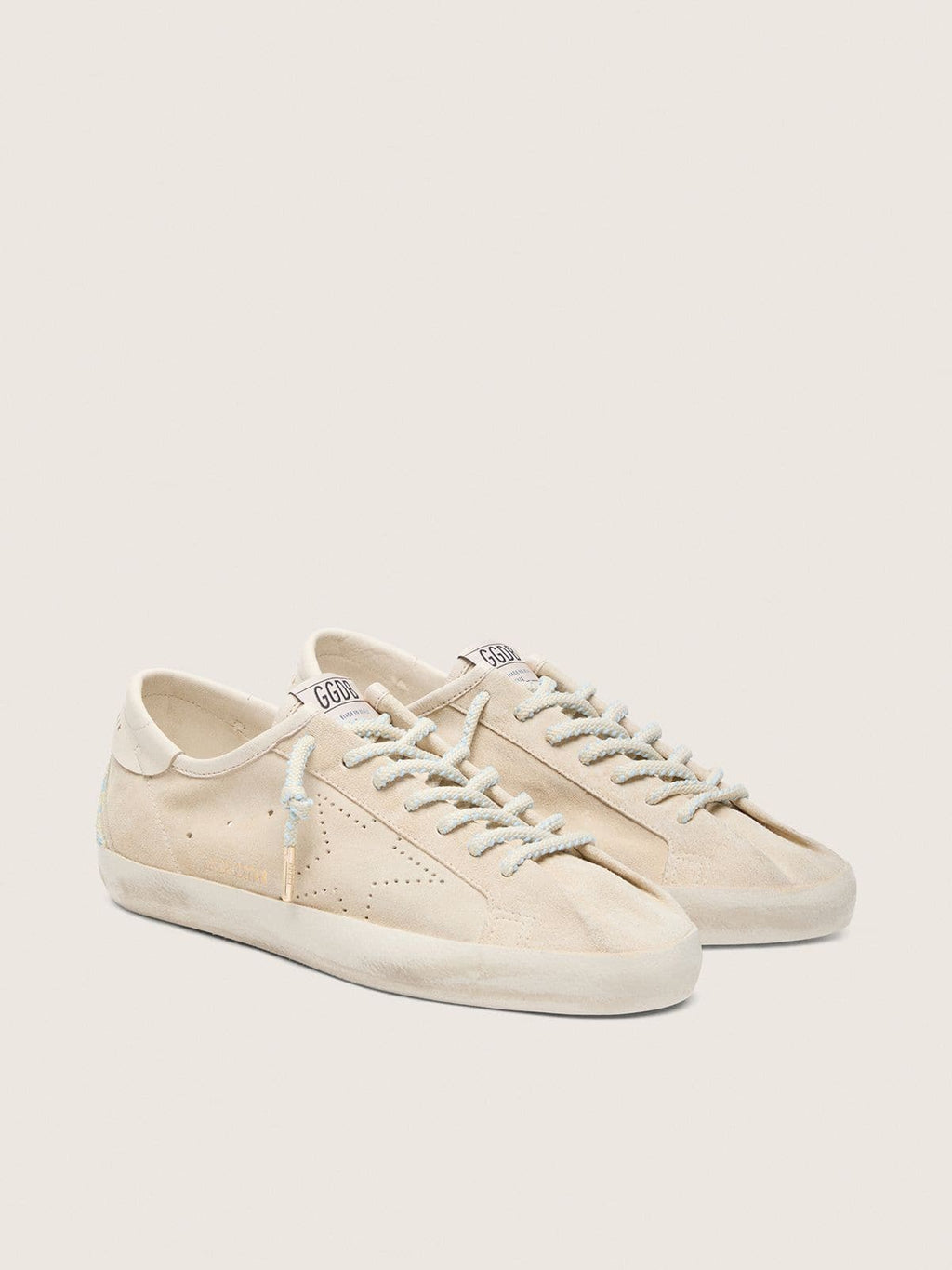 Golden Goose Super-Star Donna in Suede Crema con Stella Traforata e Inserto con Perline
