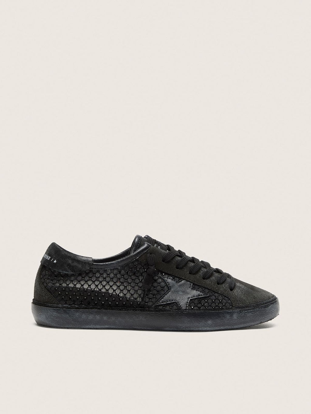 Golden Goose Super-Star Ltd Donna in Suede Nero Traforato con Stella e Cristalli Neri