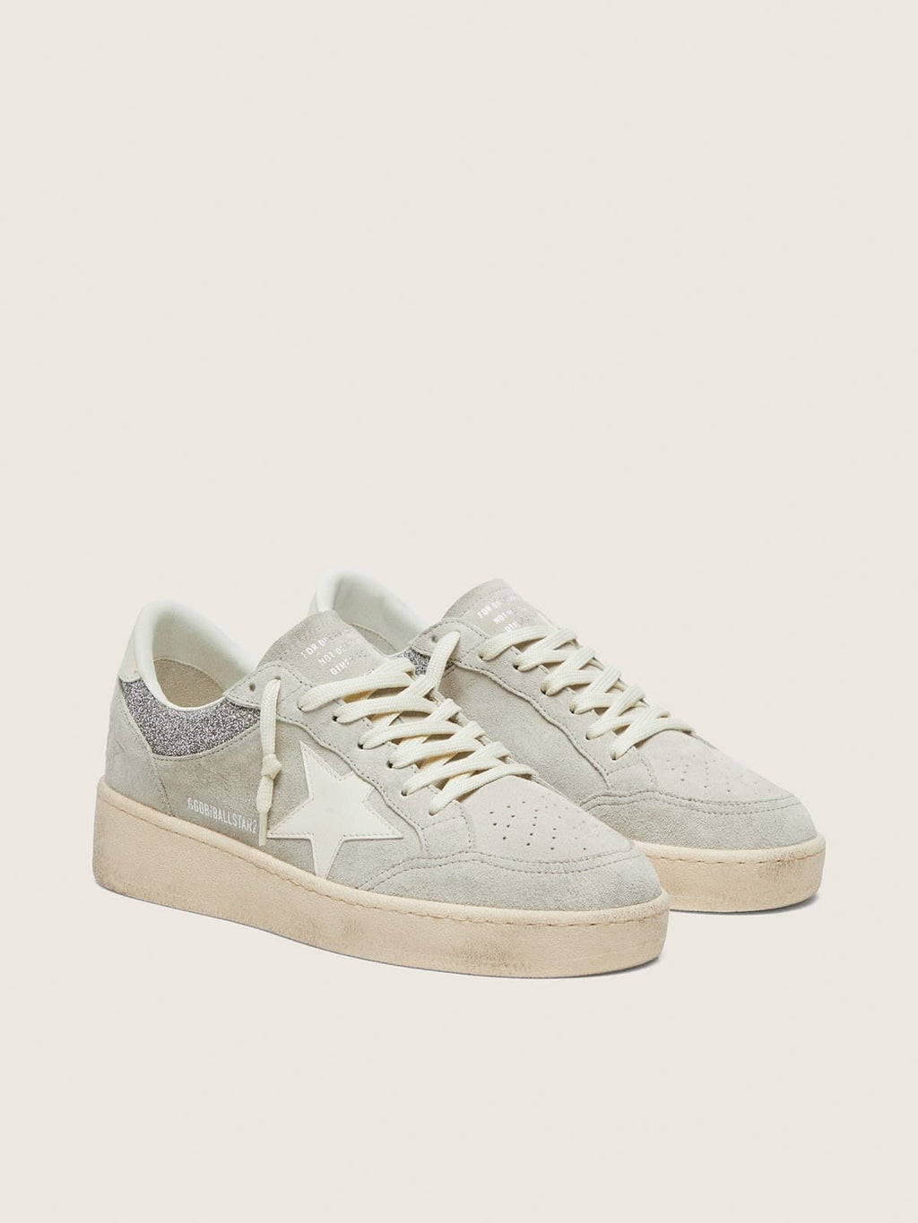 Golden Goose Ball Star Donna in Suede Grigio Chiaro con Stella e Inserti Glitter