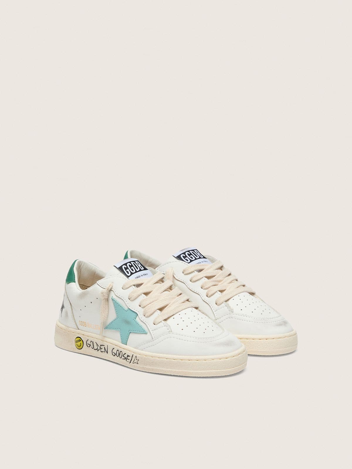 NUOVO ARRIVO - Golden Goose Ball Star Young in pelle bianca con stella in pelle verde acqua
