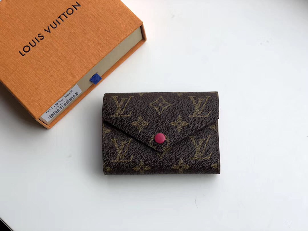LV PORTAFOGLIO VICTORINE PURPLE – Accessorio premium elegante