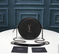 YSL CAMERA BAG VINYLE TONDA IN PELLE  BLACK – Accessorio premium elegante
