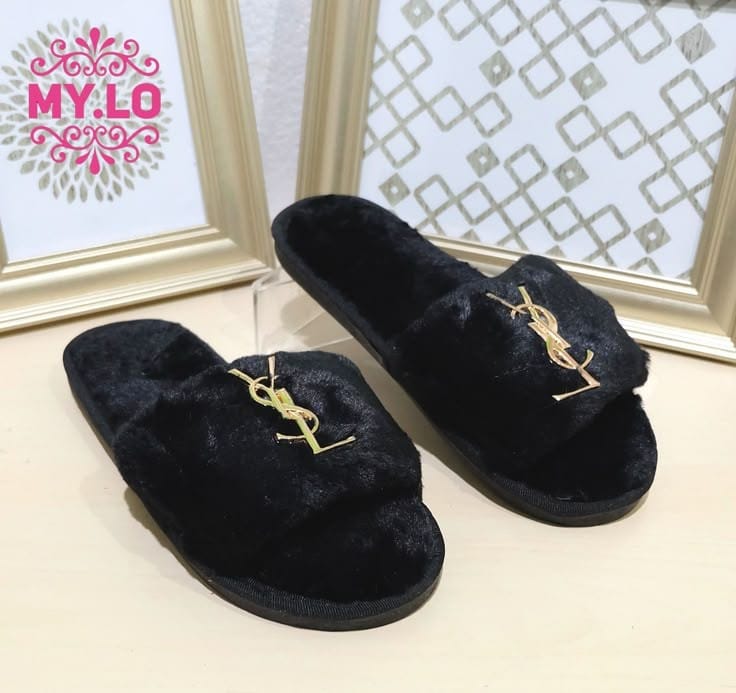 Pantofole YSL – Accessorio premium elegante