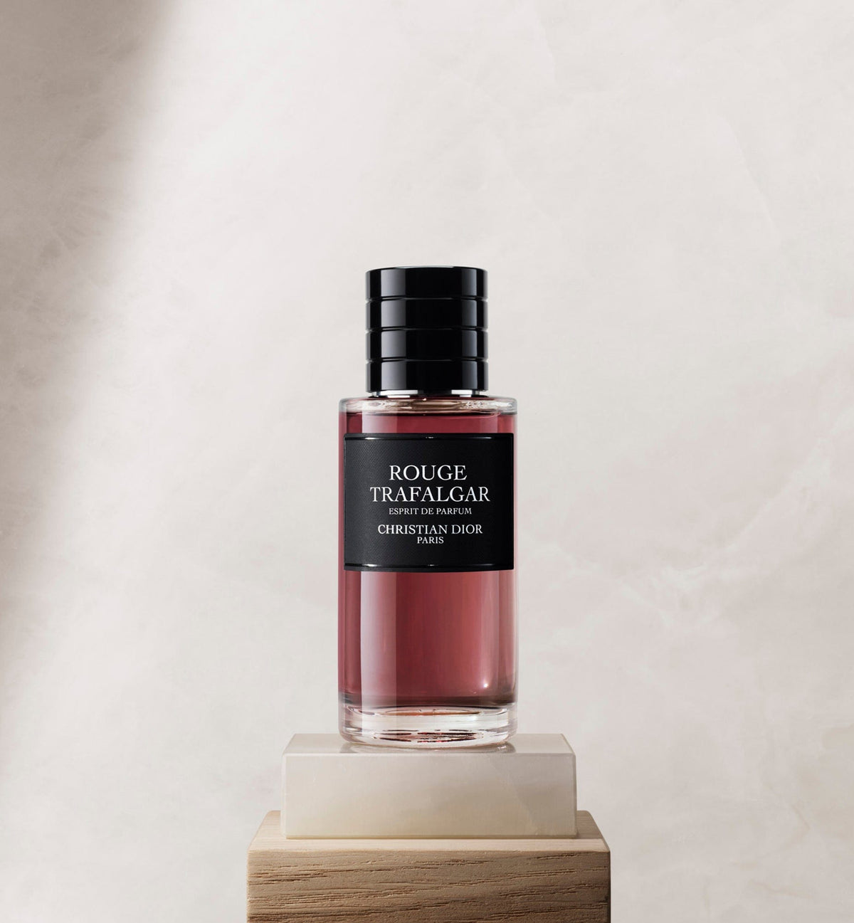 ROUGE TRAFALGAR ESPRIT DE PARFUM – Accessorio premium elegante
