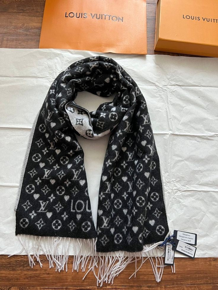 Sciarpa LV – Accessorio premium elegante