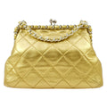 CHANEL 1994-1996 Gold Lambskin SHW Kisslock Shoulder Bag – Accessorio premium elegante
