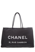 Chanel 2008 Black Essential Shopping Calfskin Tote – Accessorio premium elegante