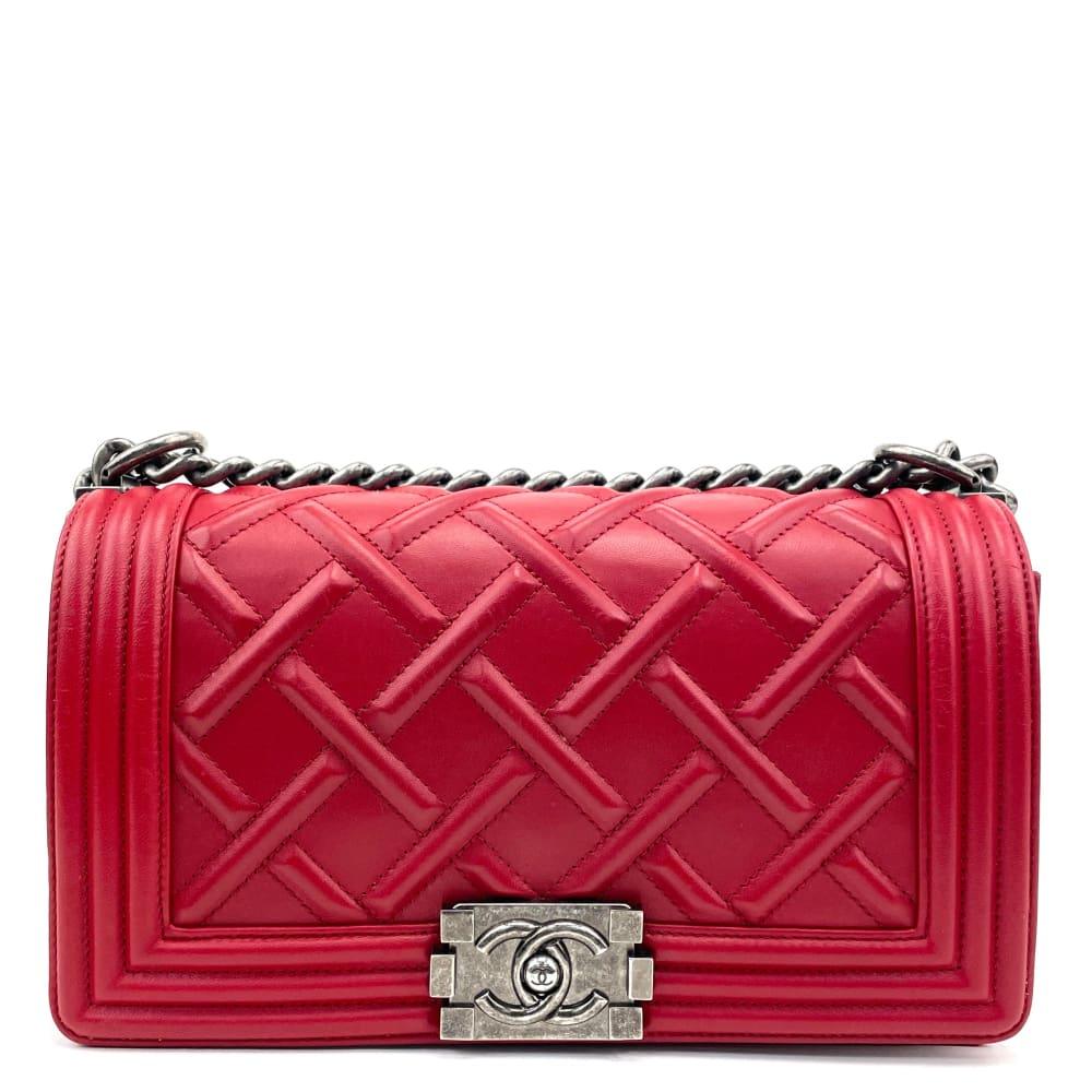 CHANEL 2012-2013 Quilted Embossed Medium Boy Bag - Red - OUTLET ITEM FINAL SALE – Accessorio premium elegante